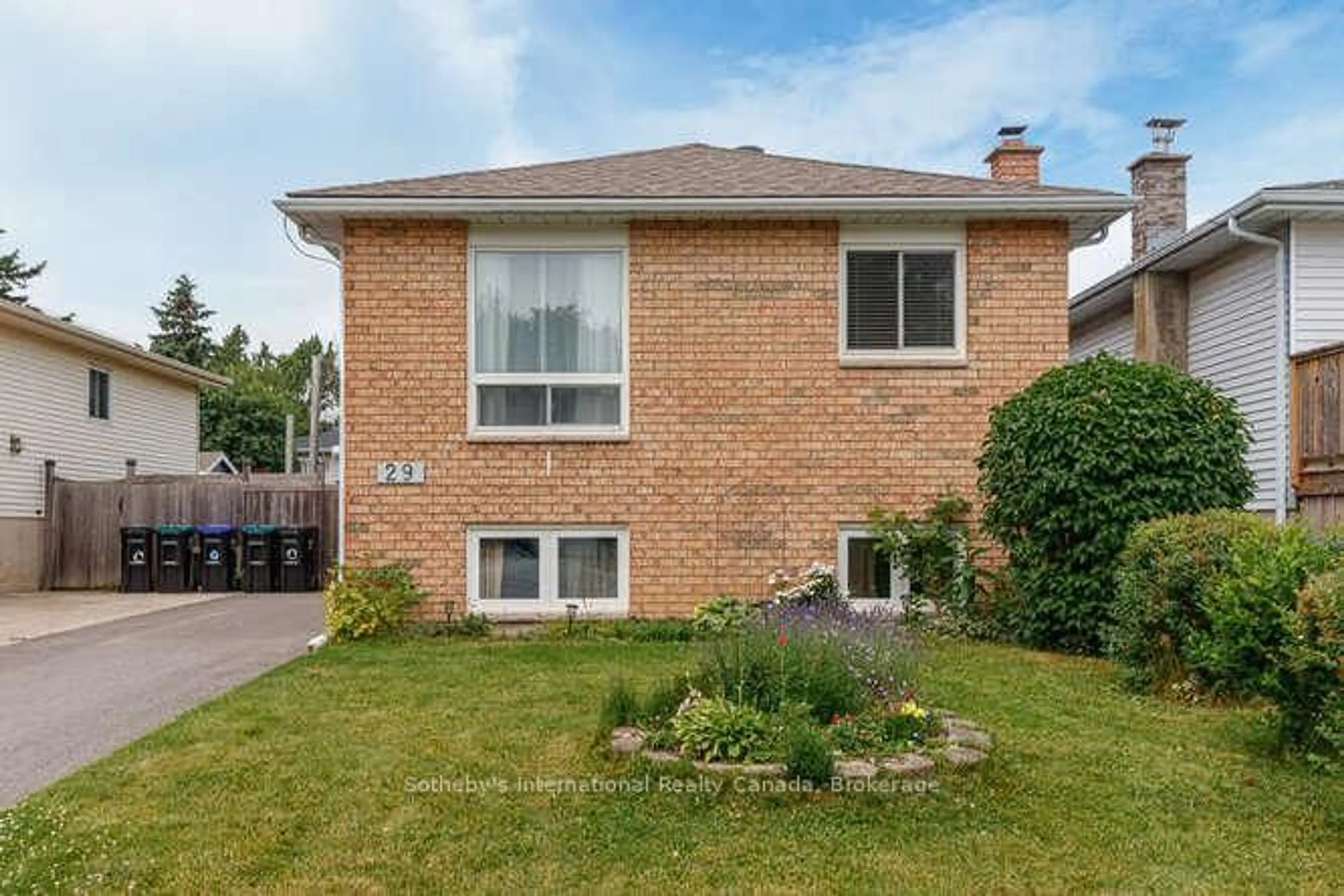 Home with brick exterior material, street for 29 COURTICE Cres, Collingwood Ontario L9Y 4N7