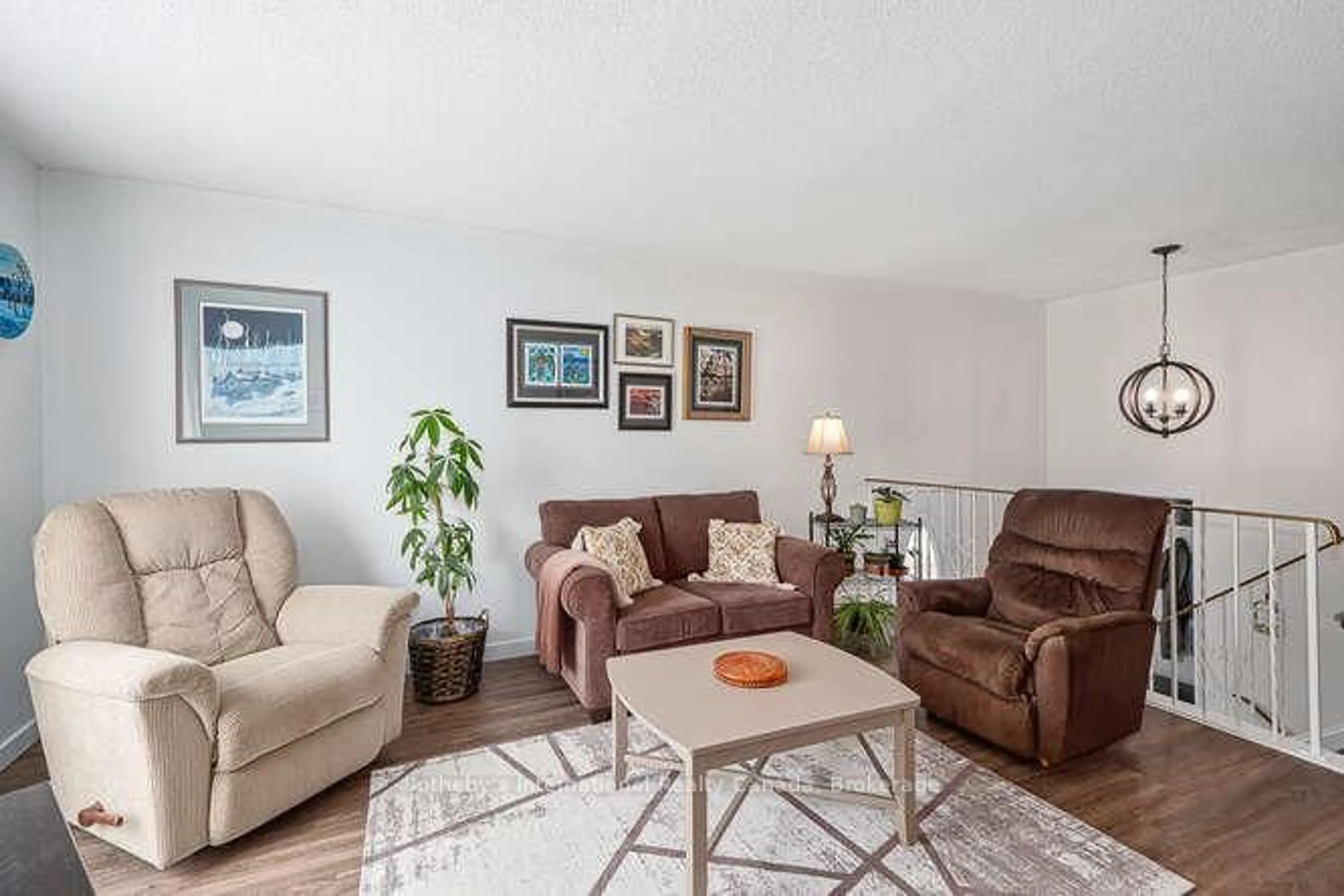 Living room with furniture, unknown for 29 COURTICE Cres, Collingwood Ontario L9Y 4N7