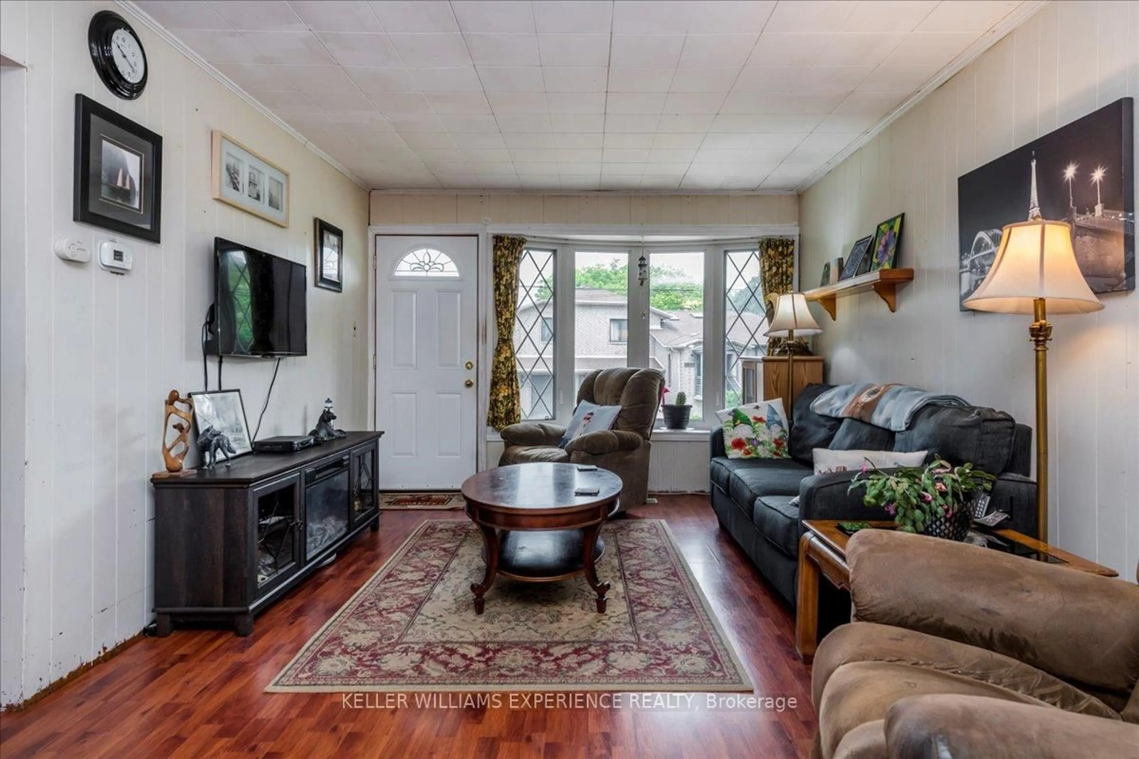 Living room with furniture, unknown for 227 Southview Rd, Barrie Ontario L4N 3X6