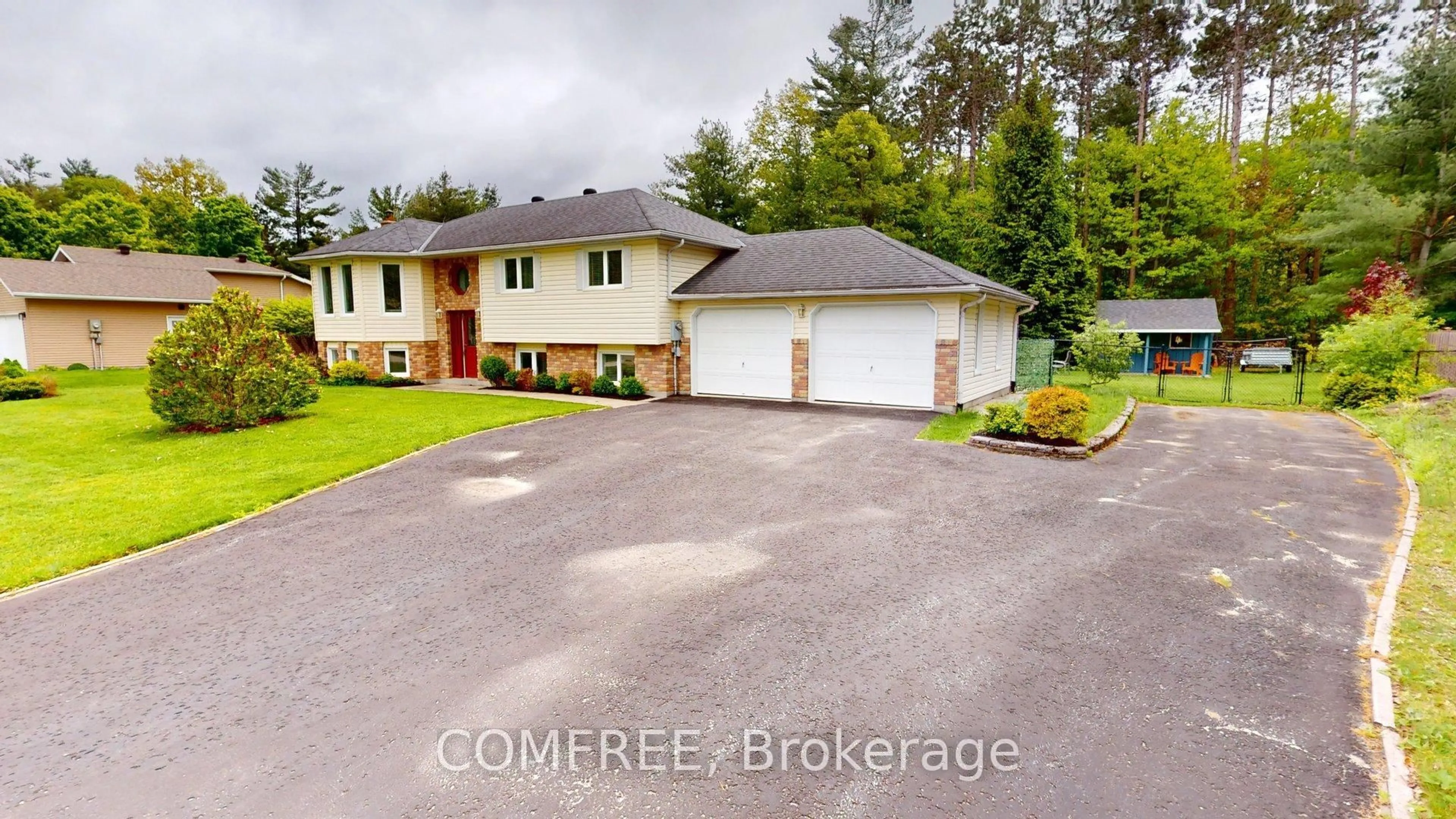 A pic from outside/outdoor area/front of a property/back of a property/a pic from drone, unknown for 63 Bailey Cres, Tiny Ontario L0L 2T0