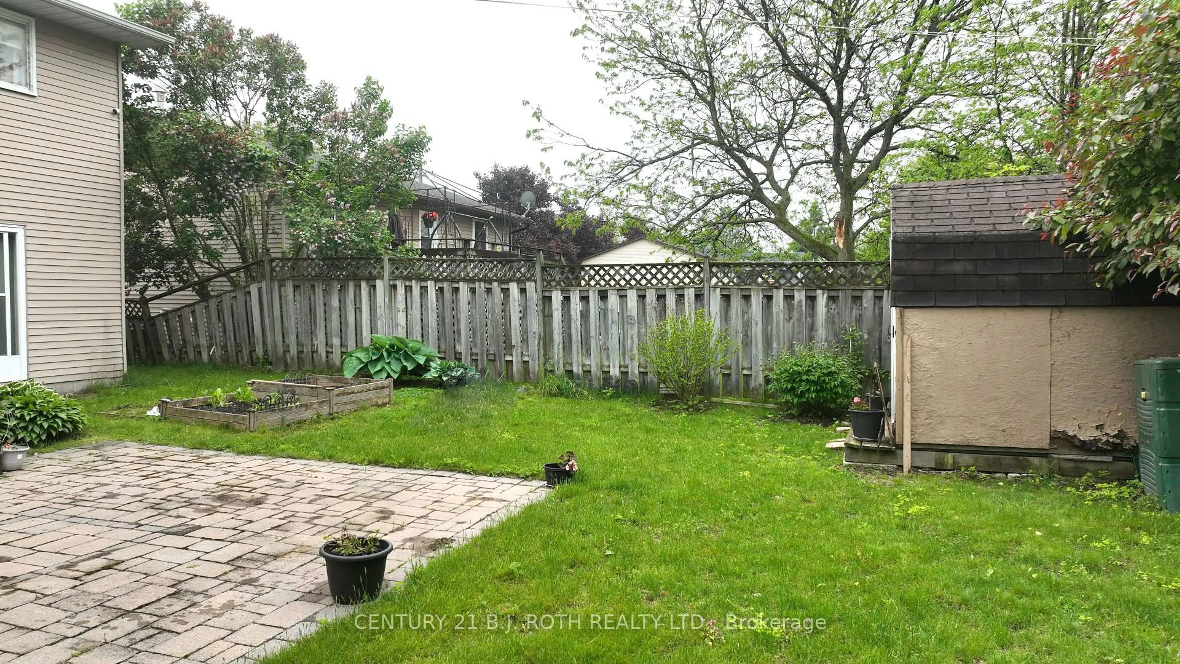 Patio, street for 34 Shannon St, Orillia Ontario L3V 7K4