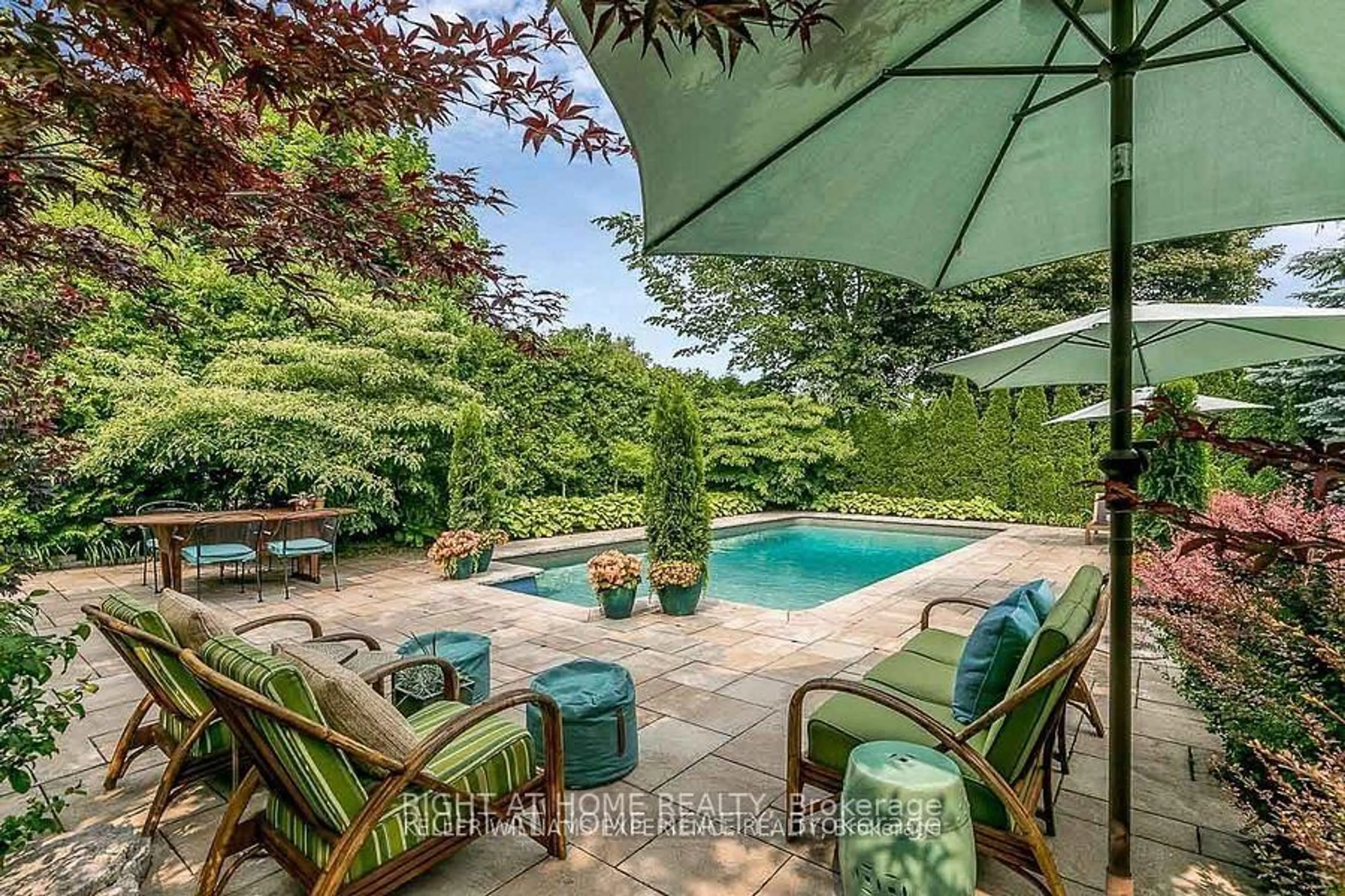 Patio, water/lake/river/ocean view for 127 Puget St, Barrie Ontario L4M 4N6