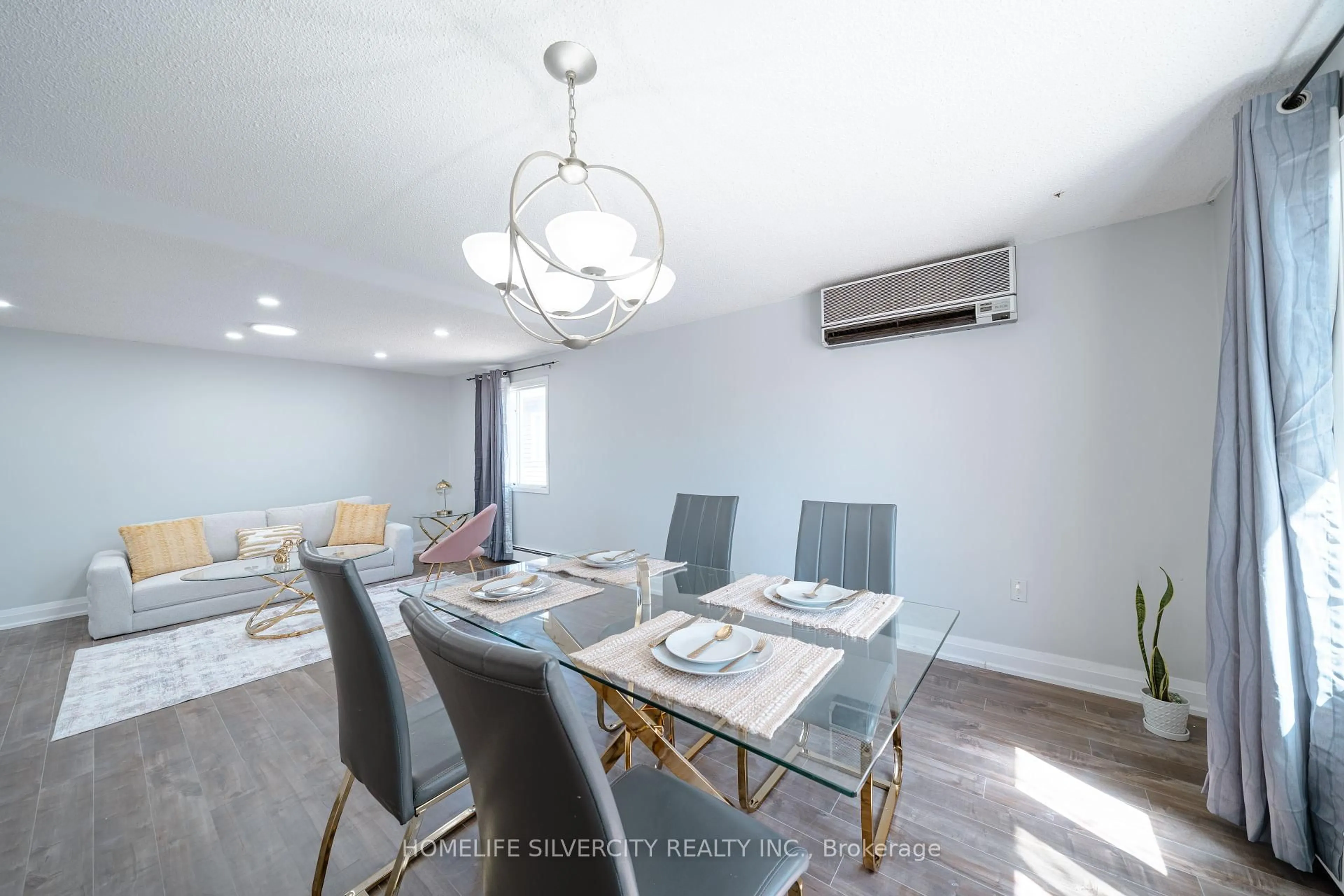 Dining room, unknown for 117 Hickling Tr, Barrie Ontario L4M 5T7