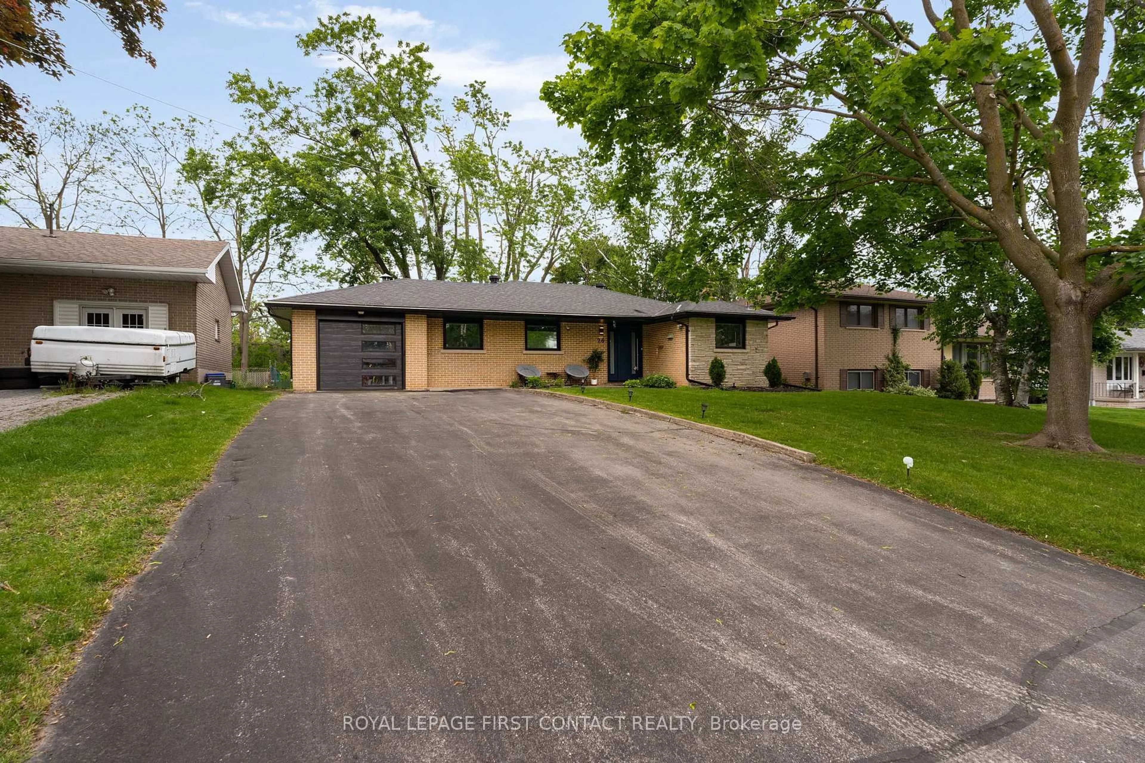 Unknown for 26 Ottaway Ave, Barrie Ontario L4M 2W7