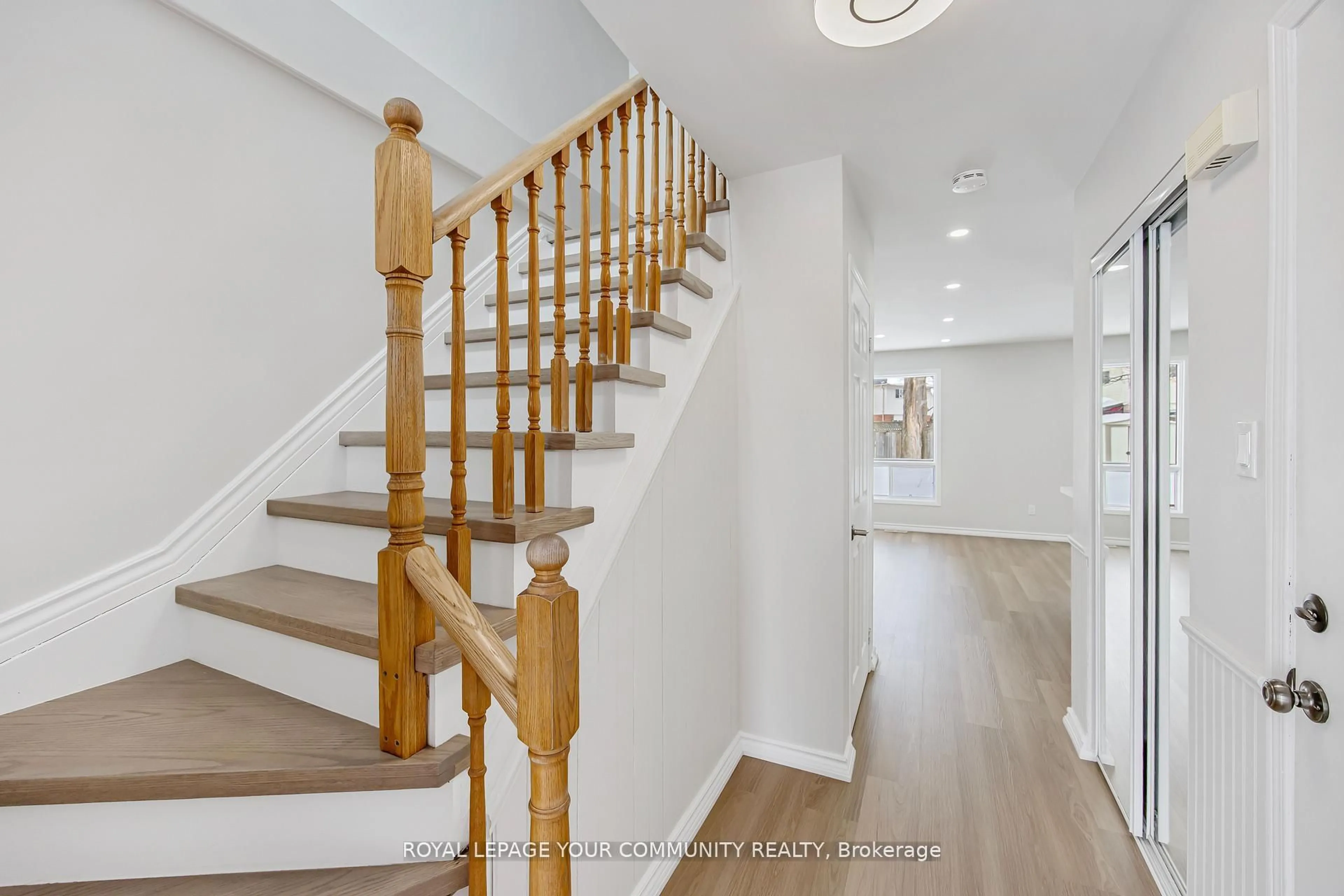 Unknown for 159 Brucker Rd, Barrie Ontario L4N 8H8