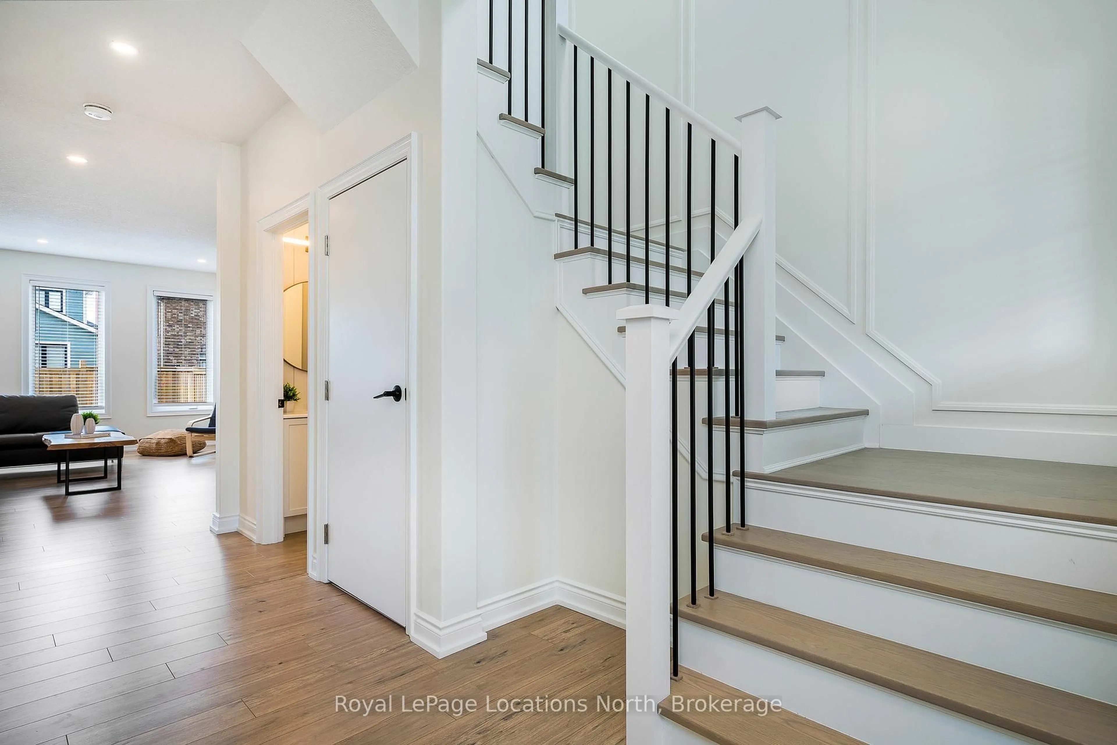 Unknown for 14 Gilpin Cres, Collingwood Ontario L9Y 4S1