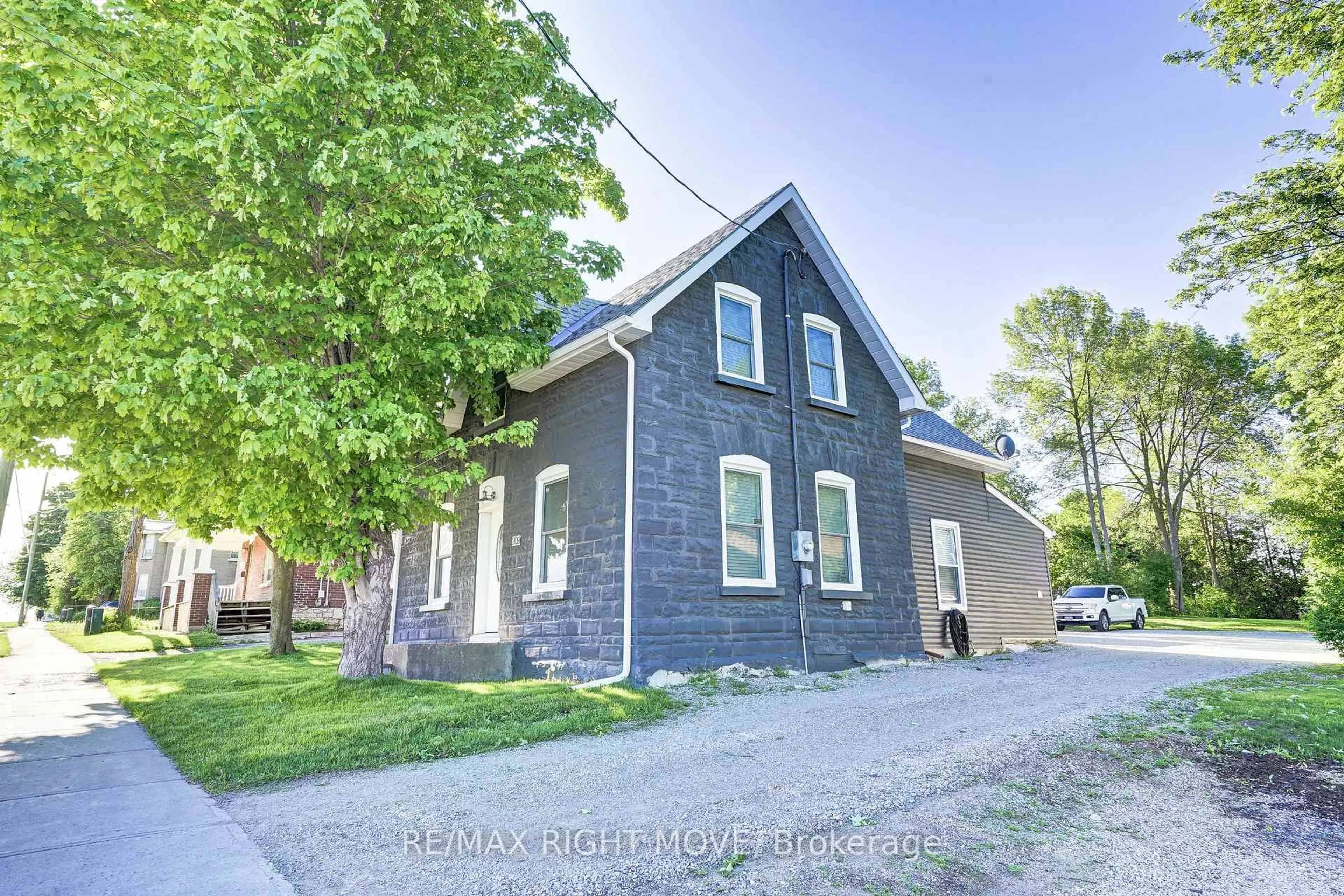 Home with brick exterior material, street for 209 Atherley Rd, Orillia Ontario L3V 1N6