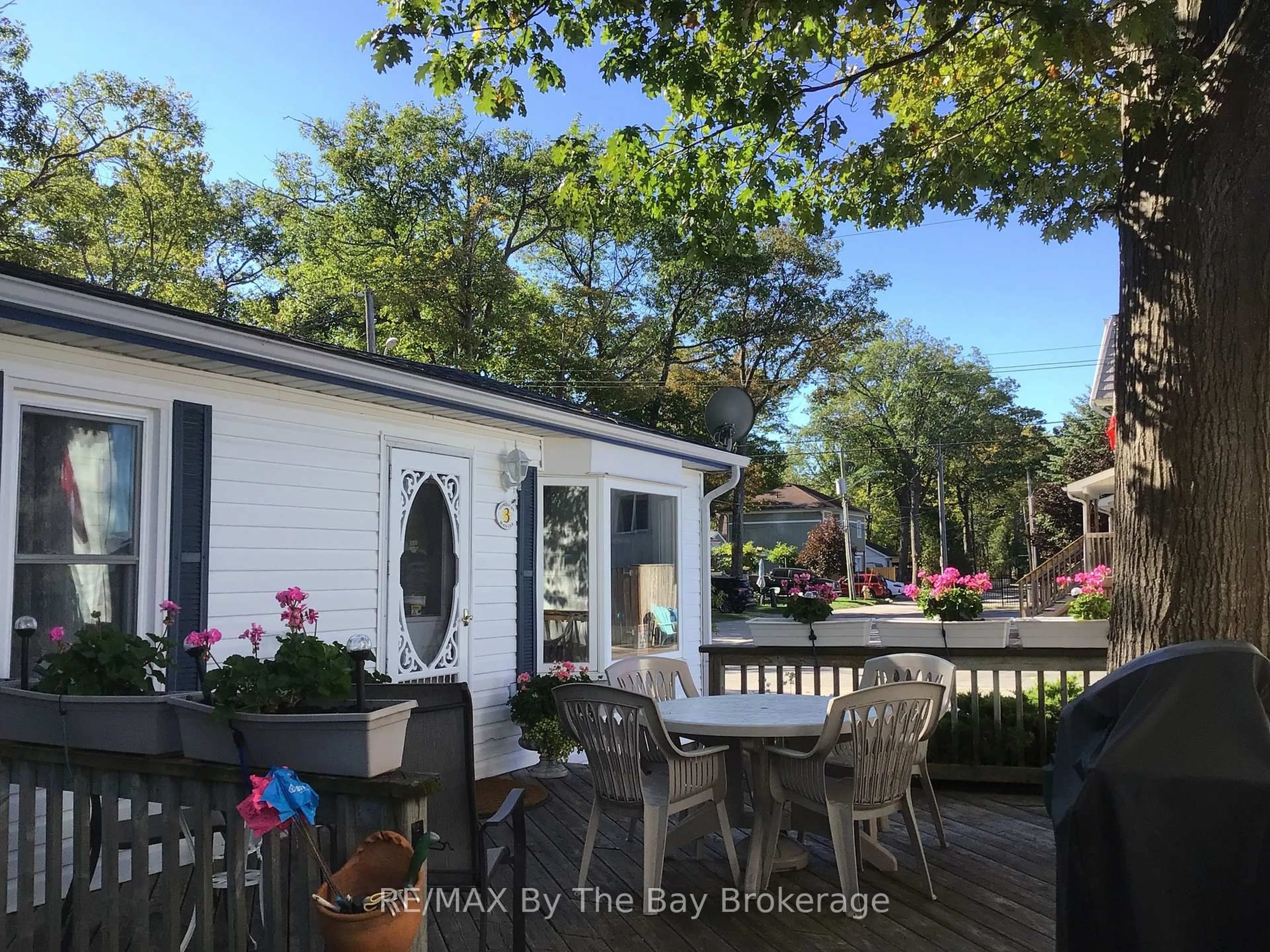 Patio, water/lake/river/ocean view for 5 29th St #3, Wasaga Beach Ontario L9Z 2E1