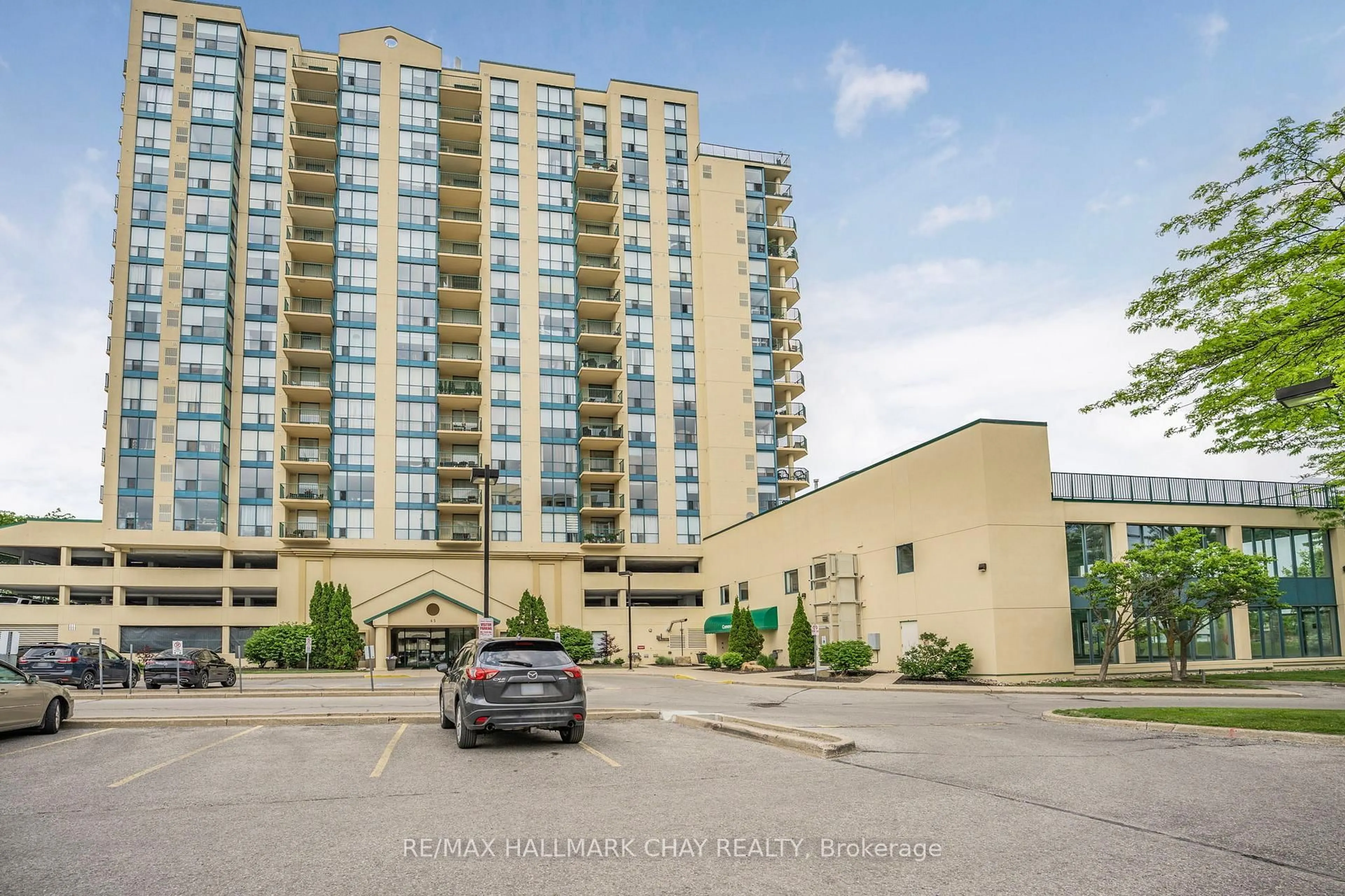 Unknown for 65 Ellen St #610, Barrie Ontario L4N 3A5