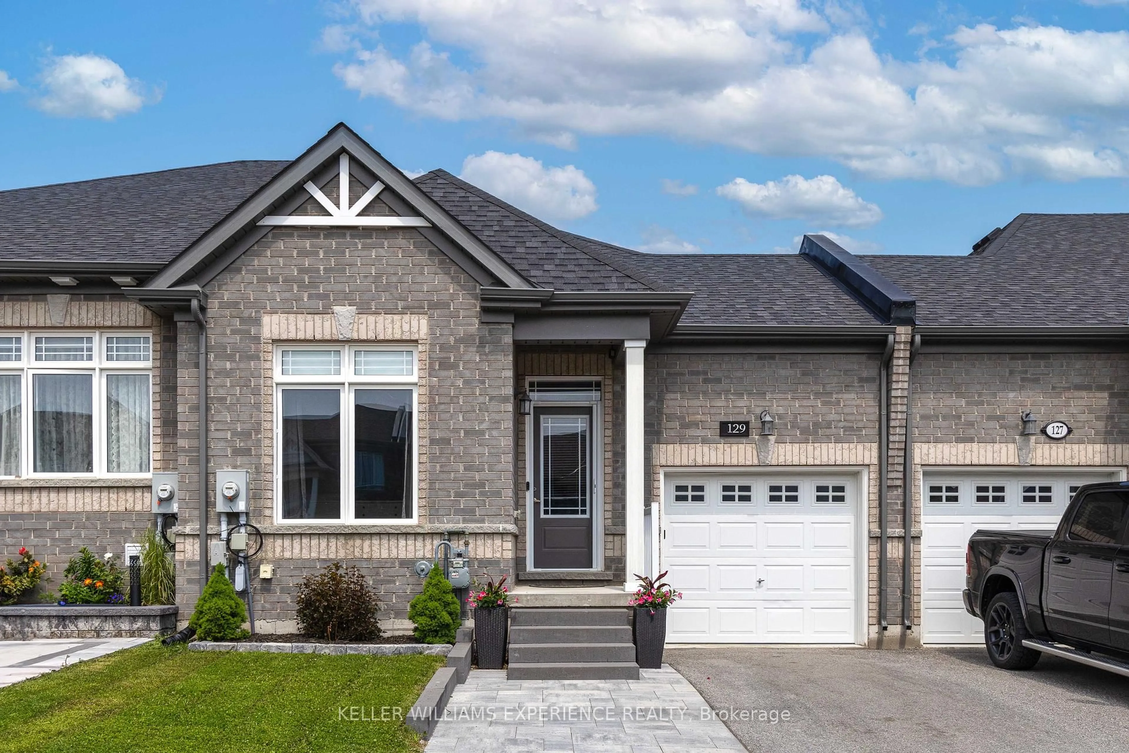 Home with brick exterior material, street for 129 ISABELLA Dr, Orillia Ontario L3V 6H2