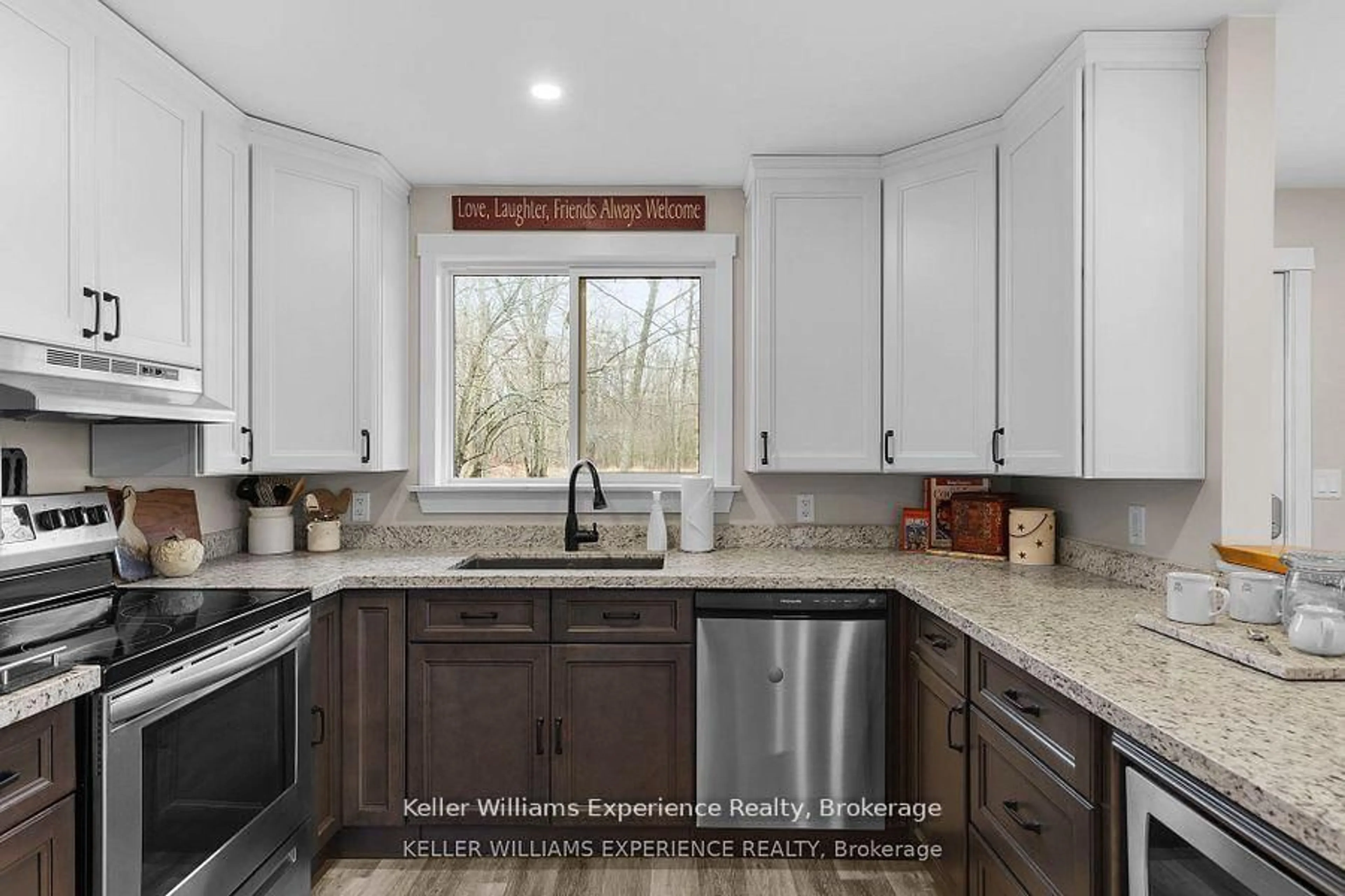 Open concept kitchen, ceramic/tile floor for 4027 Glen Cedar Dr, Ramara Ontario L3V 0S2