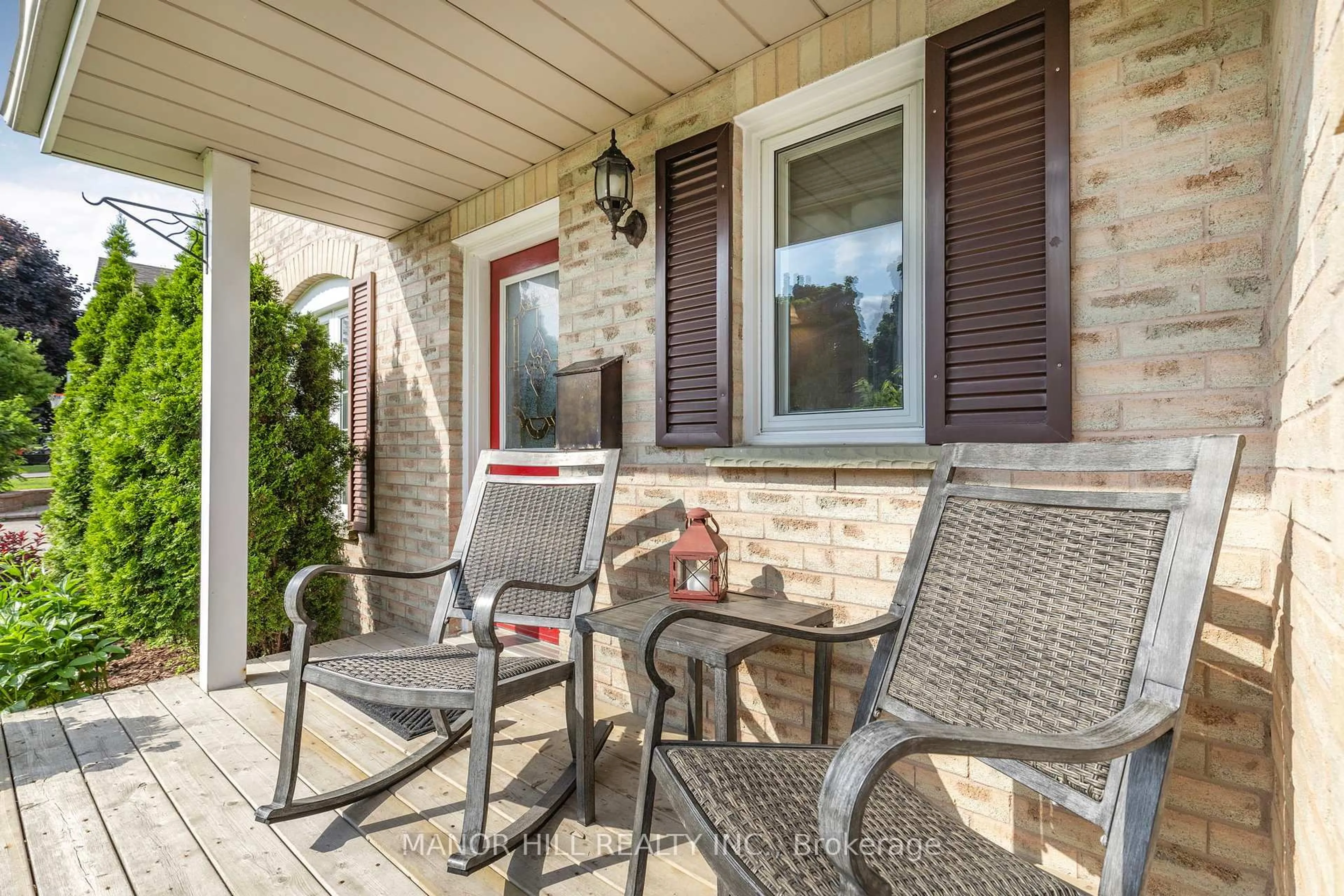 Patio, street for 270 Dodson Rd, Barrie Ontario L4N 7R5