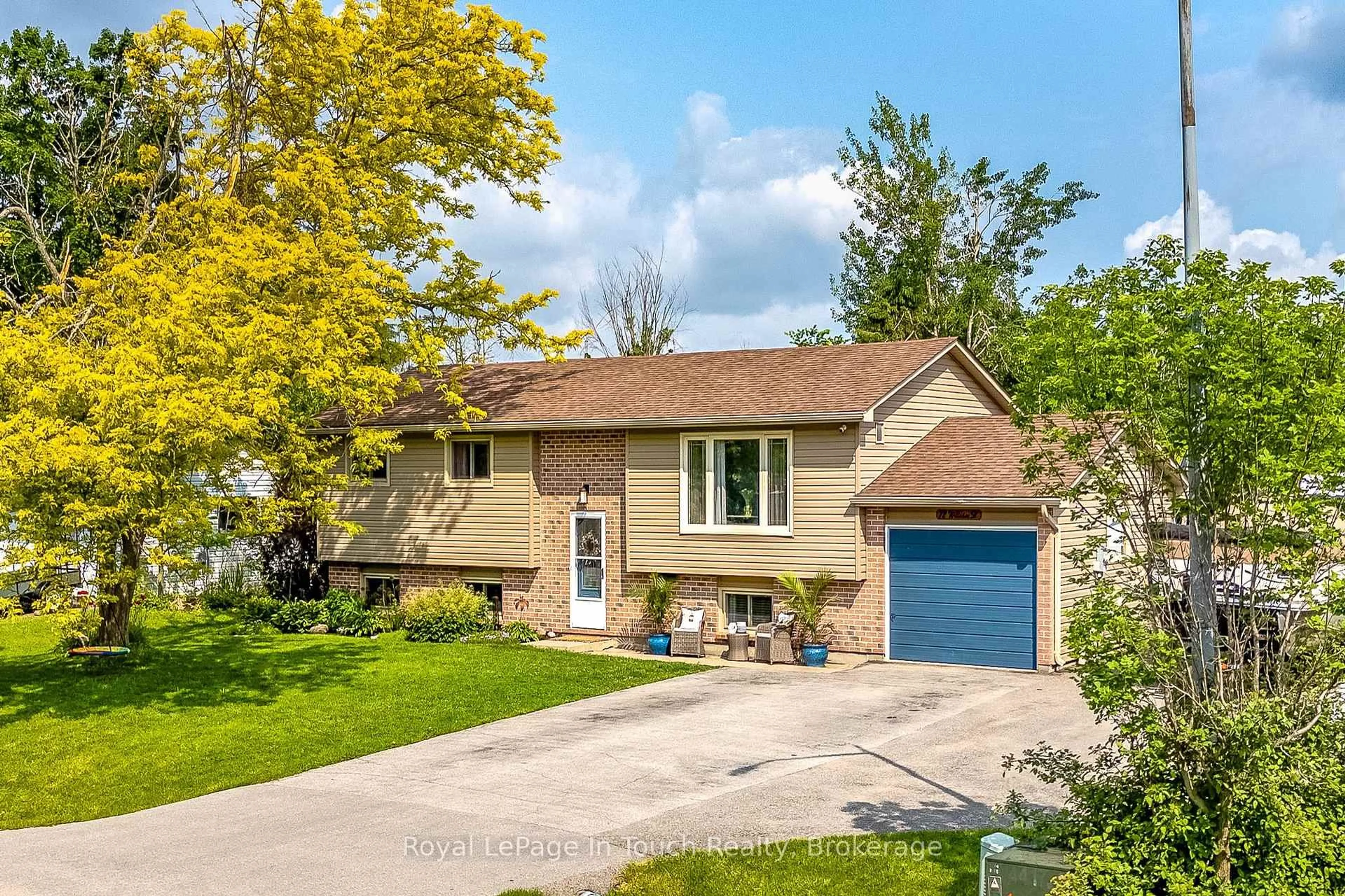 Unknown for 72 William St, Oro-Medonte Ontario L0L 2L0