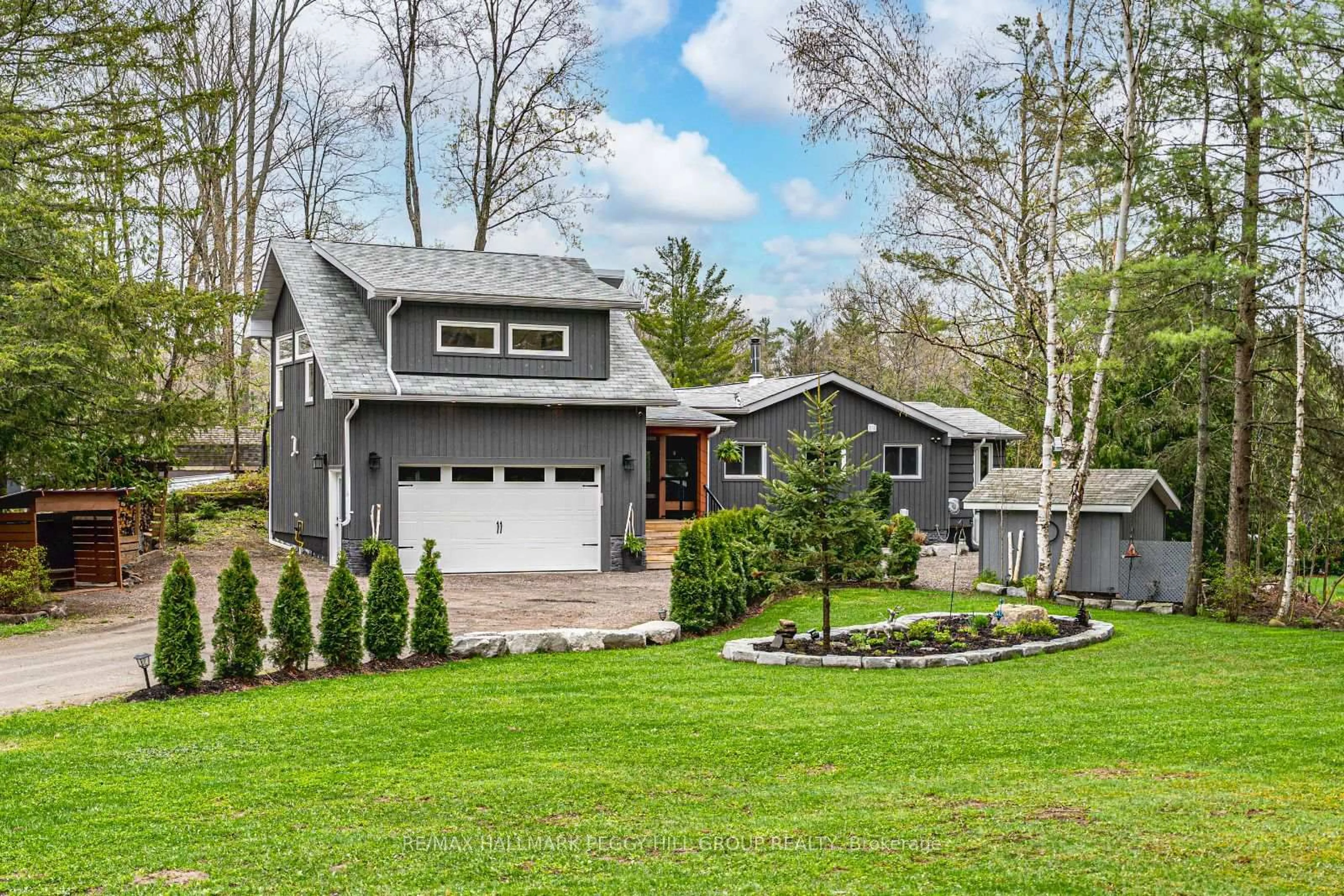 Home with vinyl exterior material, street for 7952 Park Lane Cres, Ramara Ontario L0K 2B0
