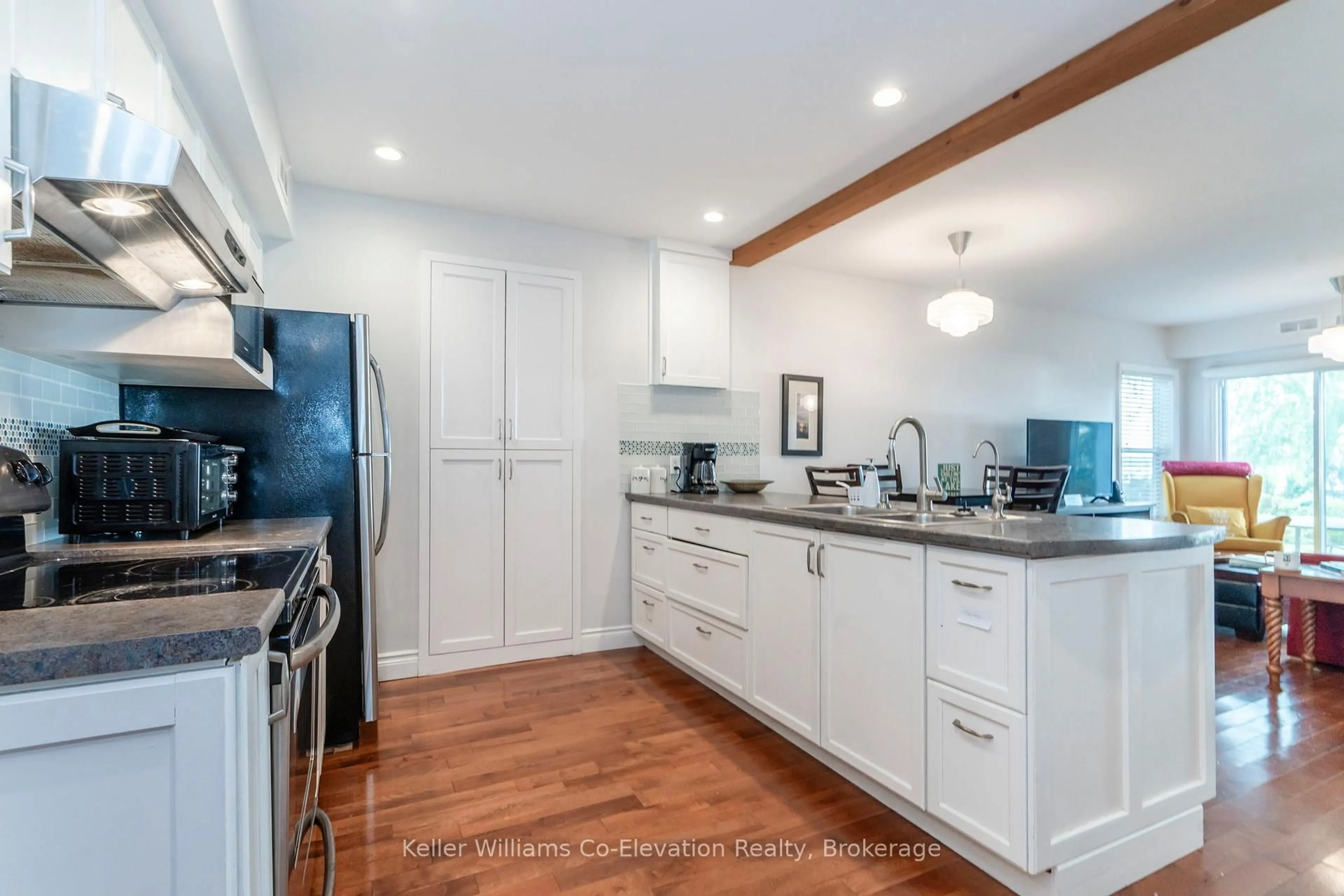 Open concept kitchen, unknown for 14 Long Point Rd, Tay Ontario P2A 0B2