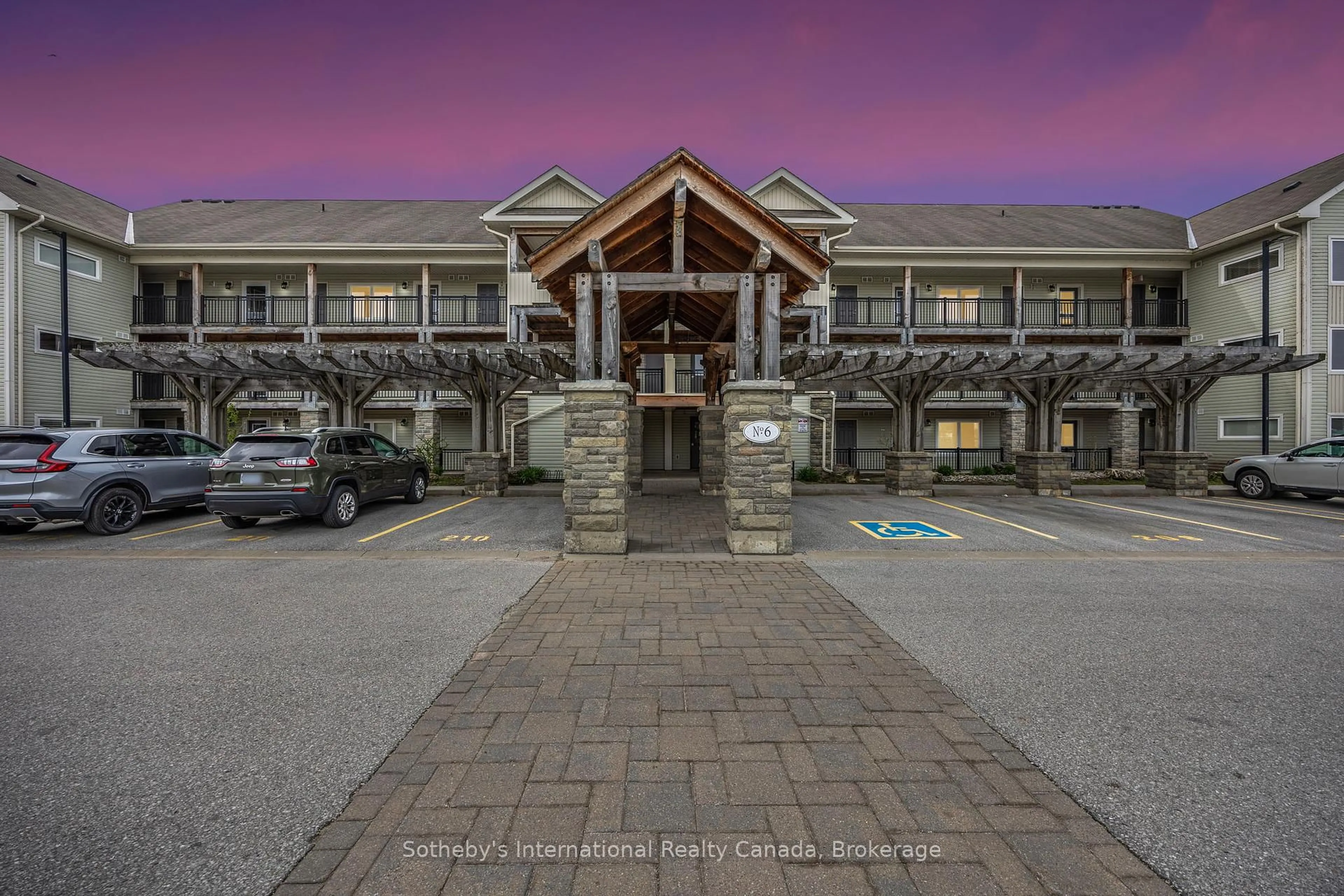 Unknown for 6 Brandy Lane Dr #105, Collingwood Ontario L9Y 0X4