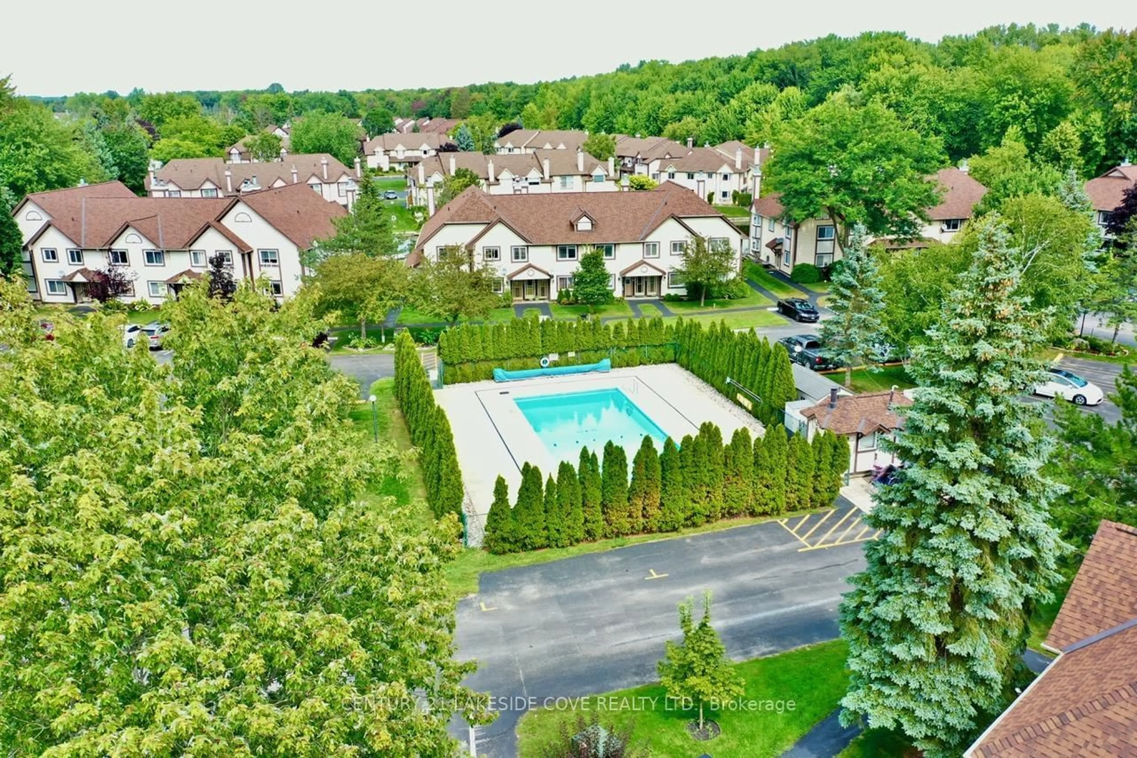 Pool for 11 Laguna Pkwy #Unit 36, Ramara Ontario L0K 1B0