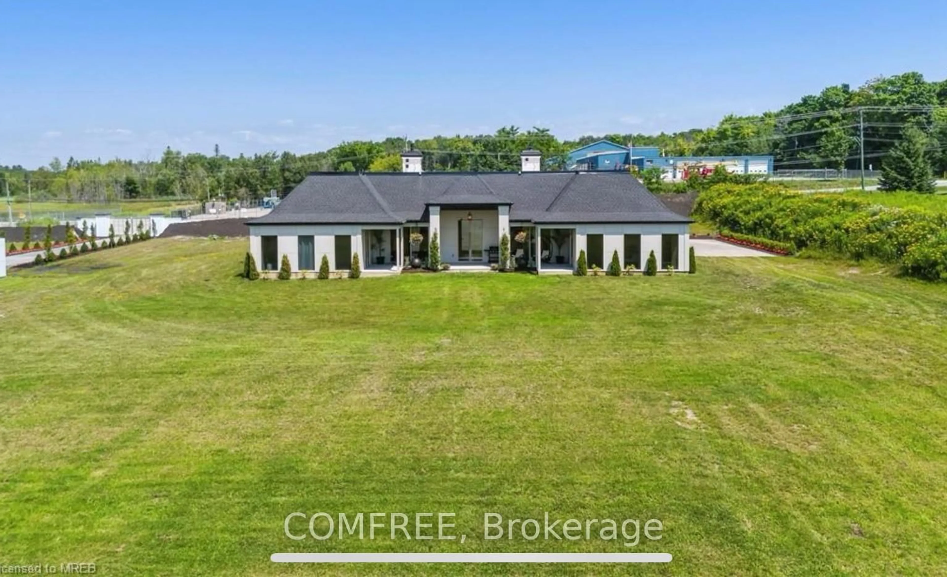 A pic from outside/outdoor area/front of a property/back of a property/a pic from drone, water/lake/river/ocean view for 4252 Burnside Line, Severn Ontario L3V 0W1