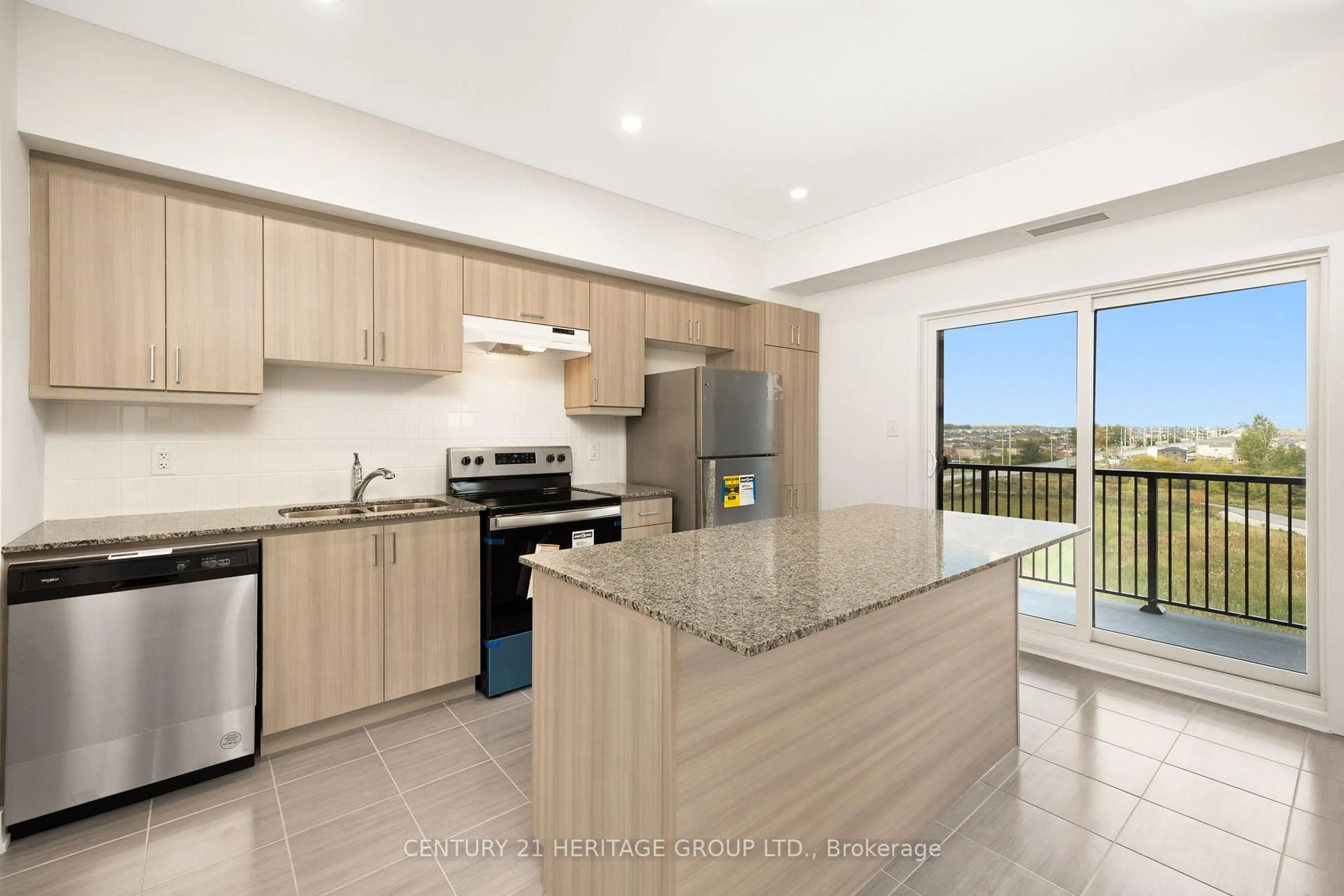 Open concept kitchen, unknown for 1 Chef Lane #402, Barrie Ontario L9J 0T1