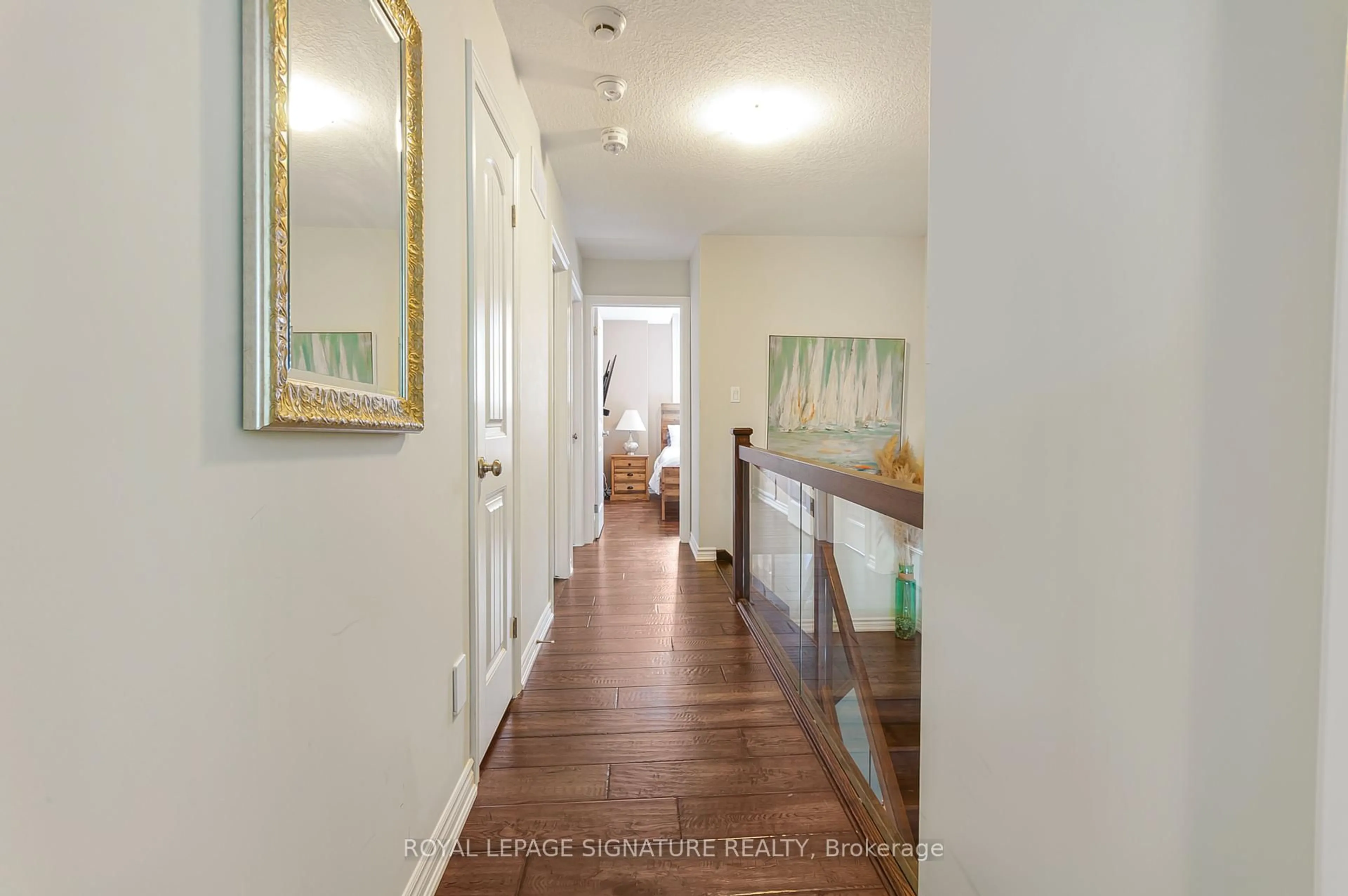 Indoor entryway for 37 Conservation Way #106, Collingwood Ontario L9Y 0G9