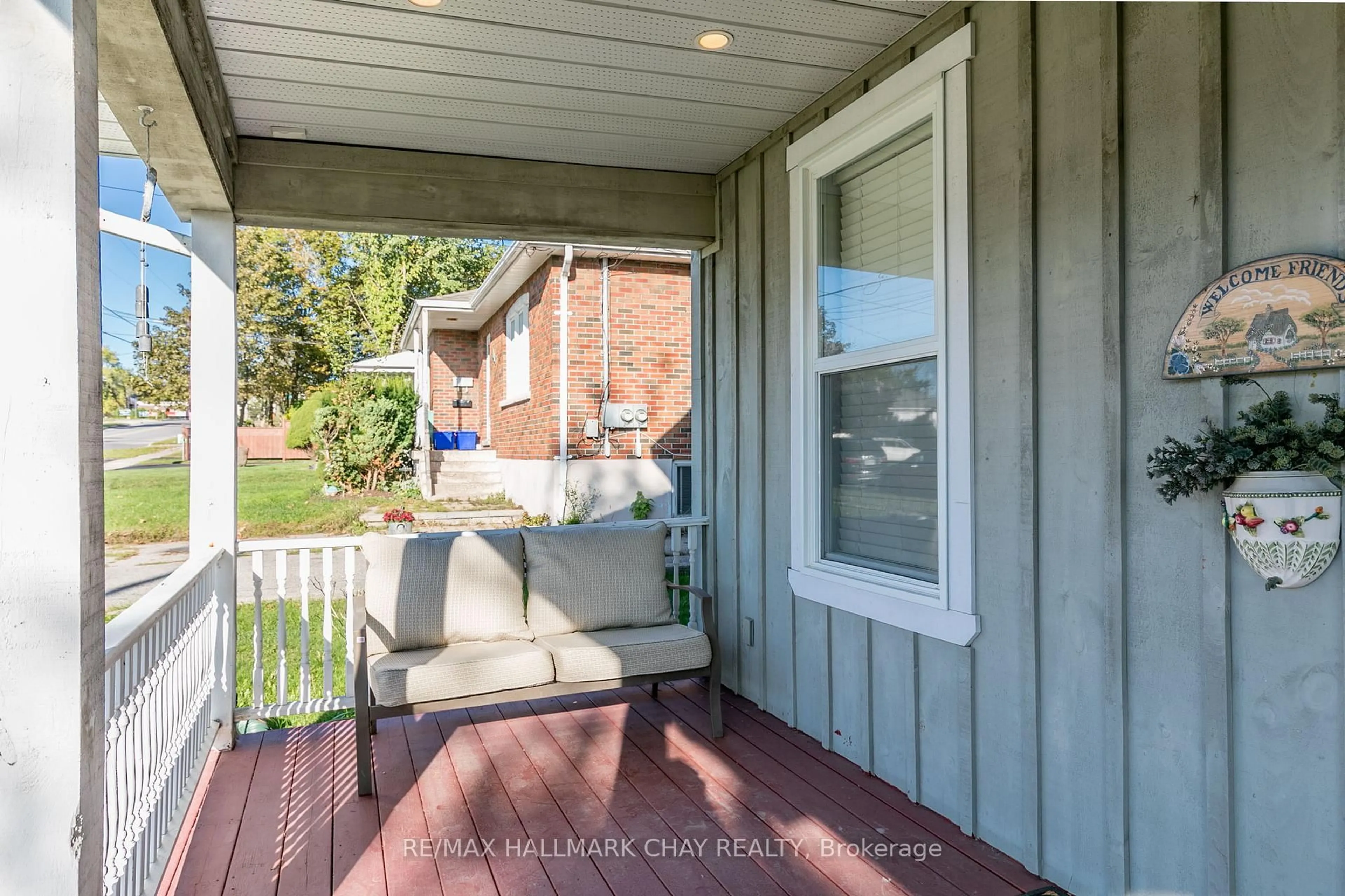 Unknown for 111 Penetang St, Barrie Ontario L4M 1V7