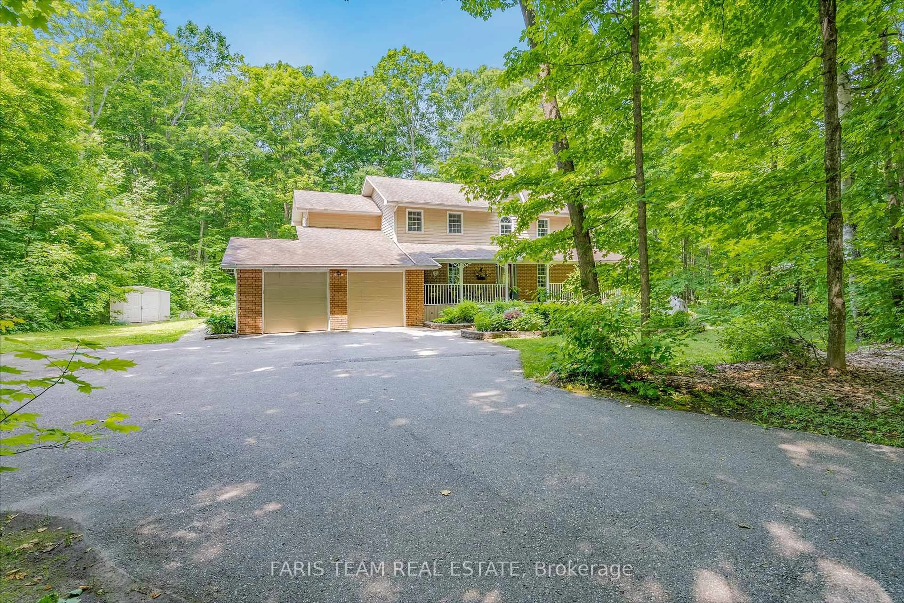A pic from outside/outdoor area/front of a property/back of a property/a pic from drone, water/lake/river/ocean view for 64 Goldfinch Cres, Tiny Ontario L0L 2J0