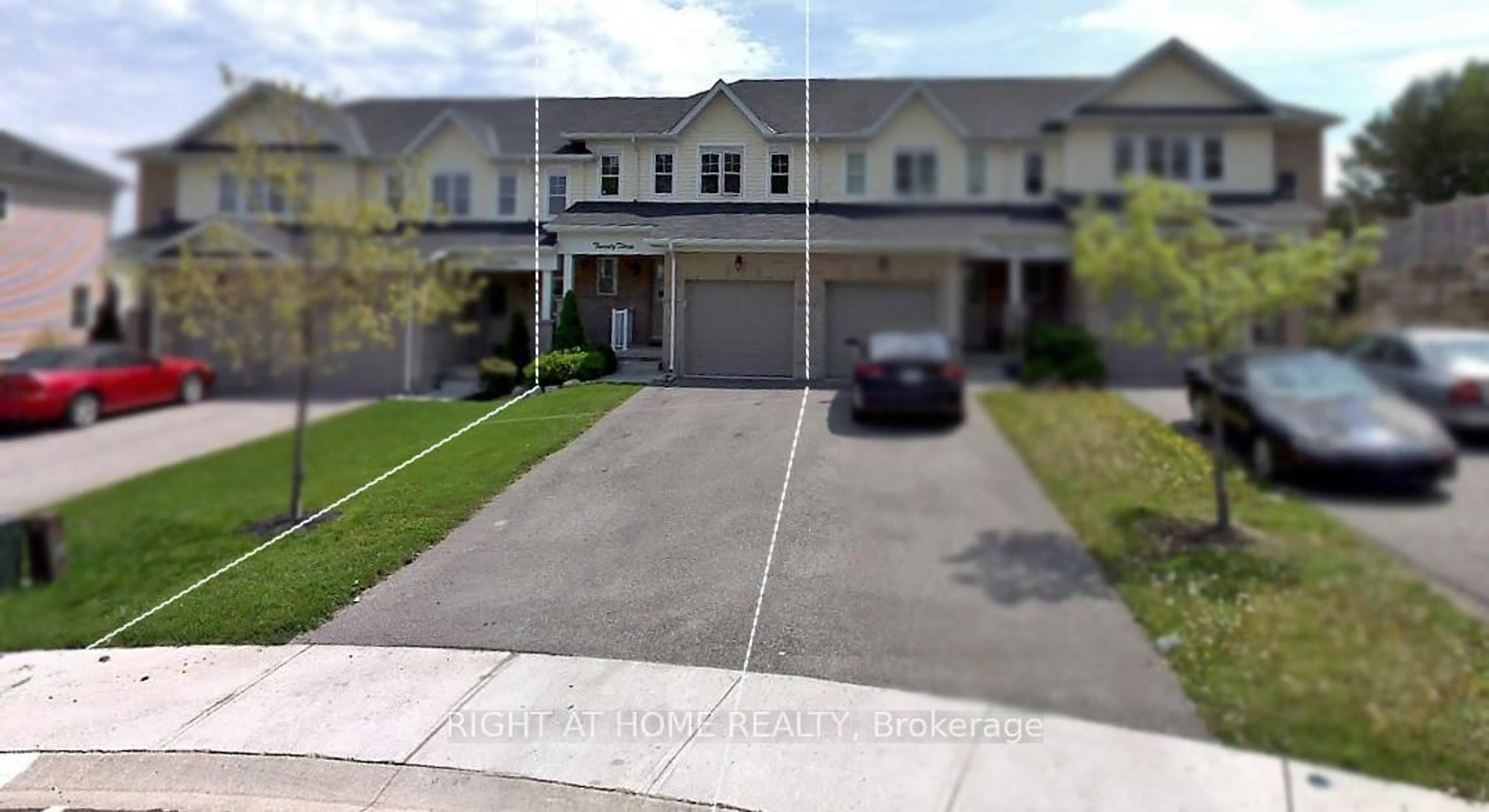 Blurry image for 23 Peartree Crt, Barrie Ontario L4N 6N7