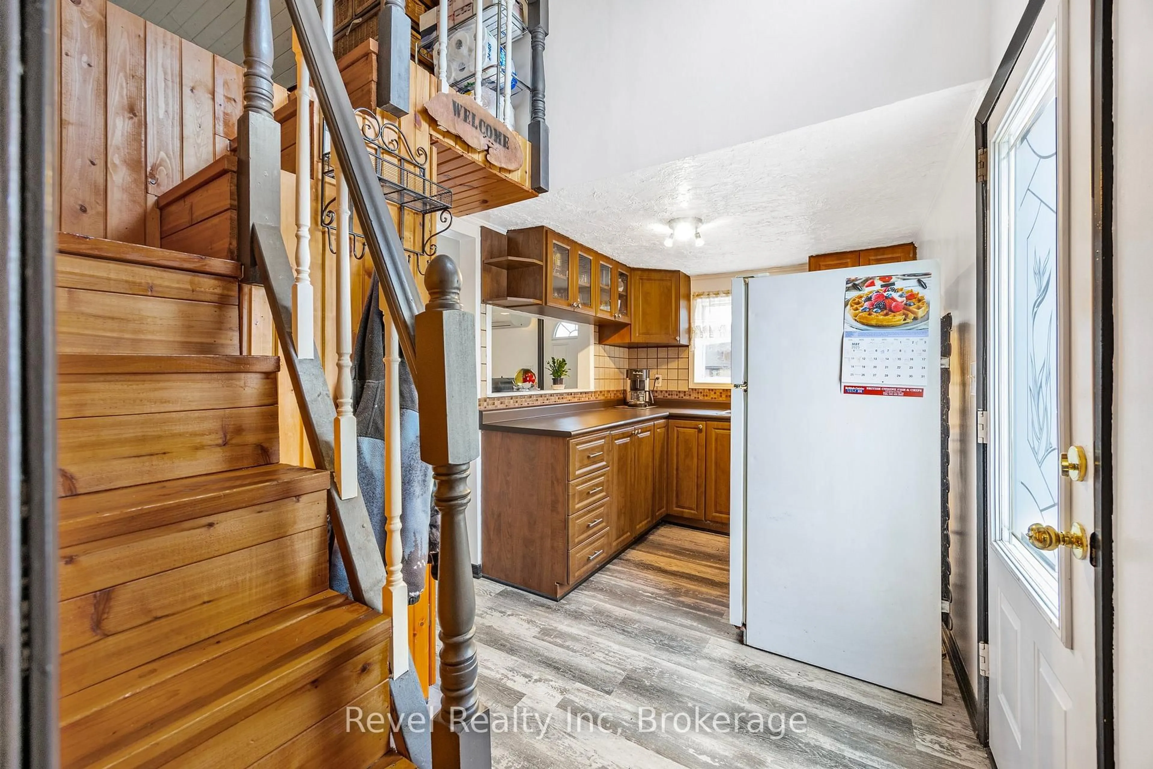 Unknown for 613 OXBOW PARK Dr, Wasaga Beach Ontario L9Z 2V2