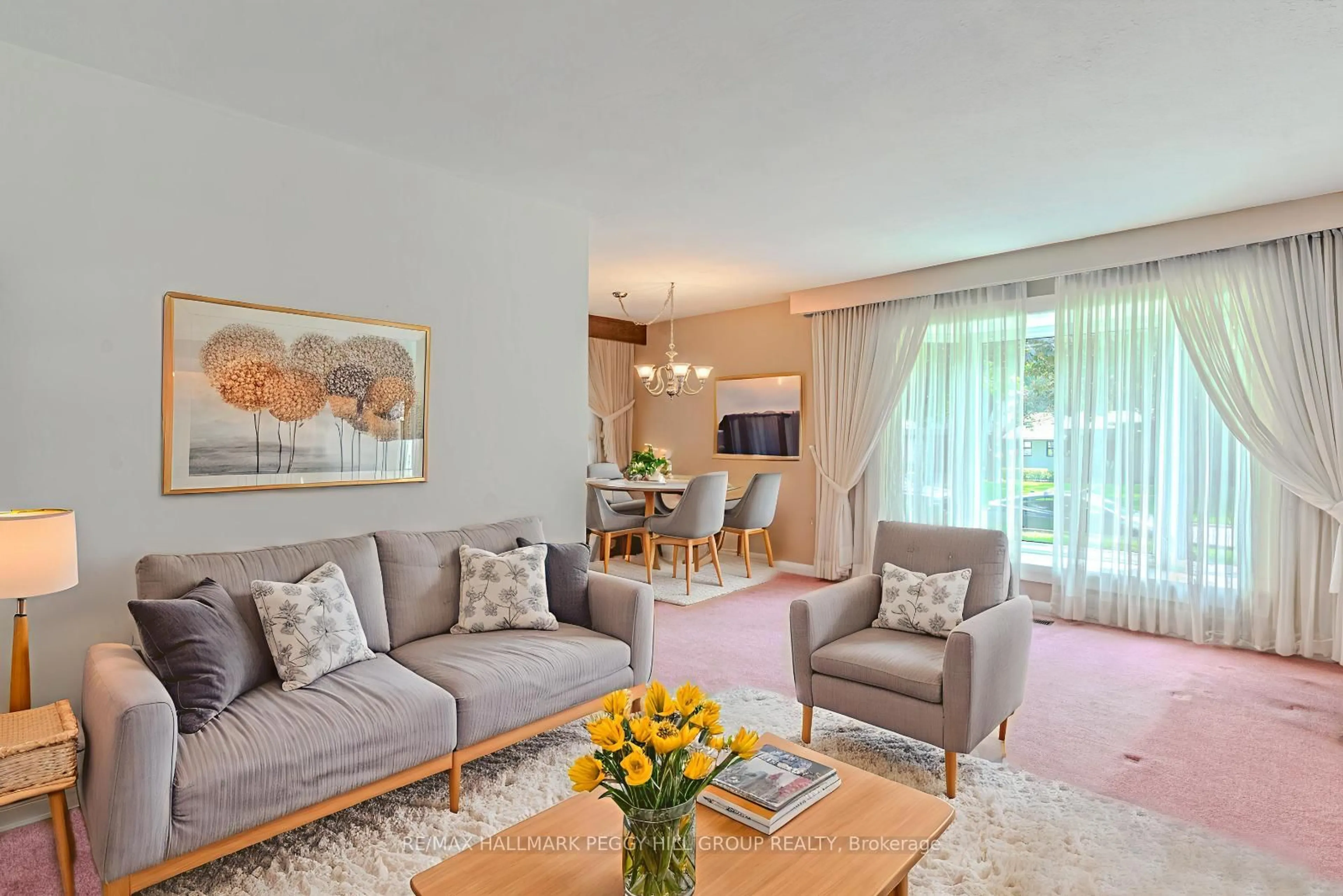 Living room with furniture, unknown for 110 Melrose Ave, Barrie Ontario L4M 2B3