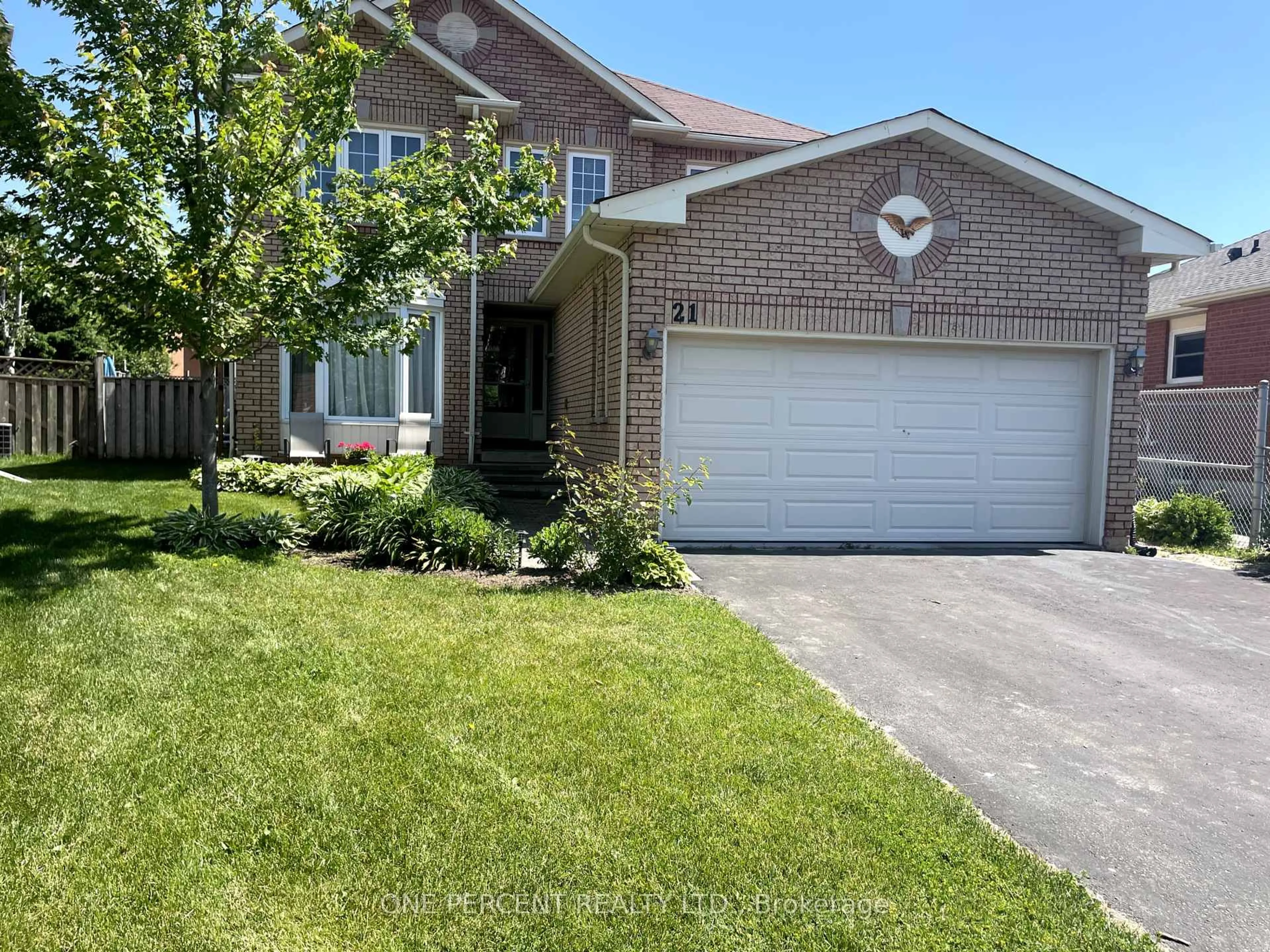 Home with brick exterior material, street for 21 Barwick Dr, Barrie Ontario L4N 6Z7
