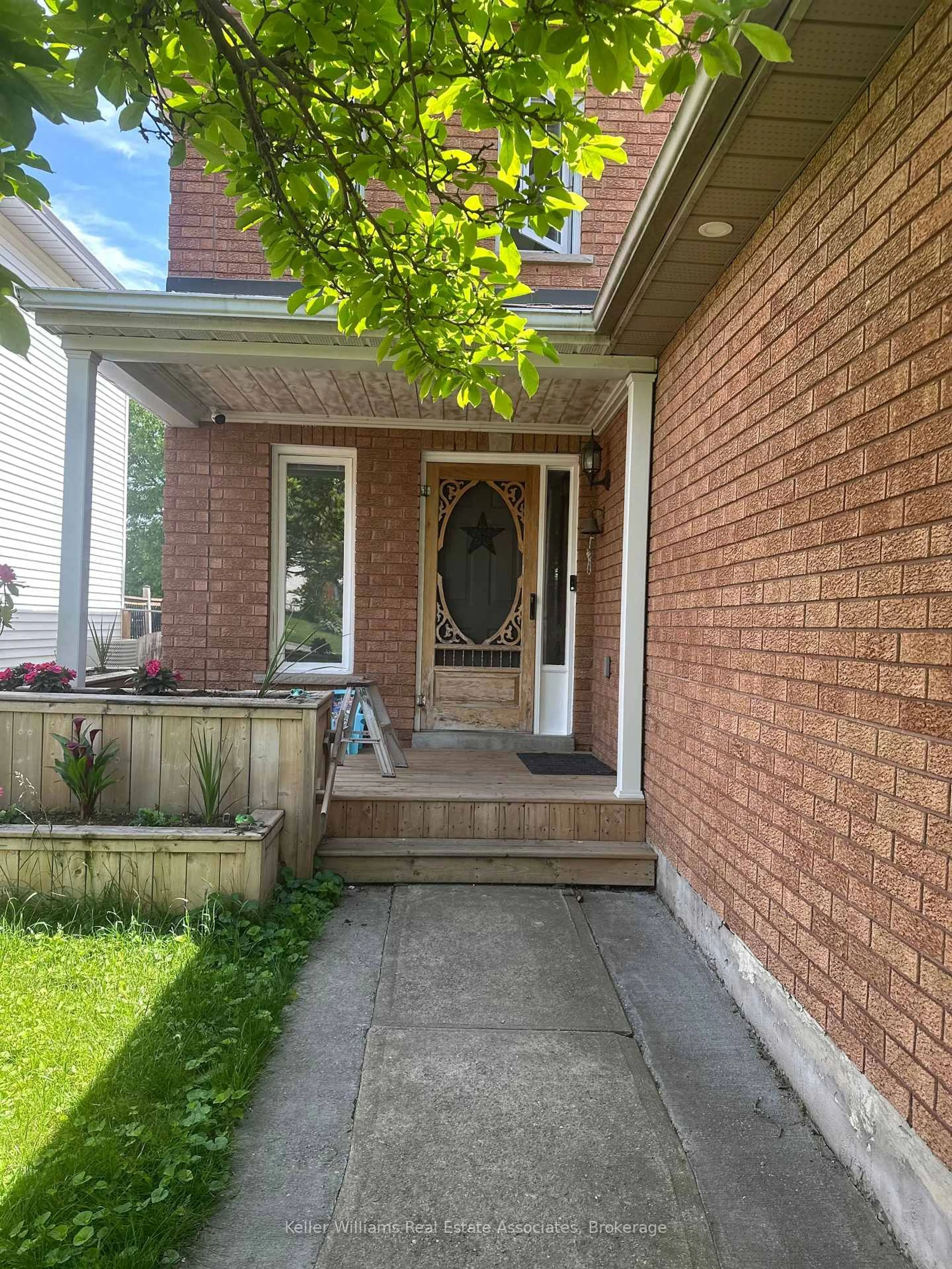 Unknown for 41 Penton Dr, Barrie Ontario L4N 7A3