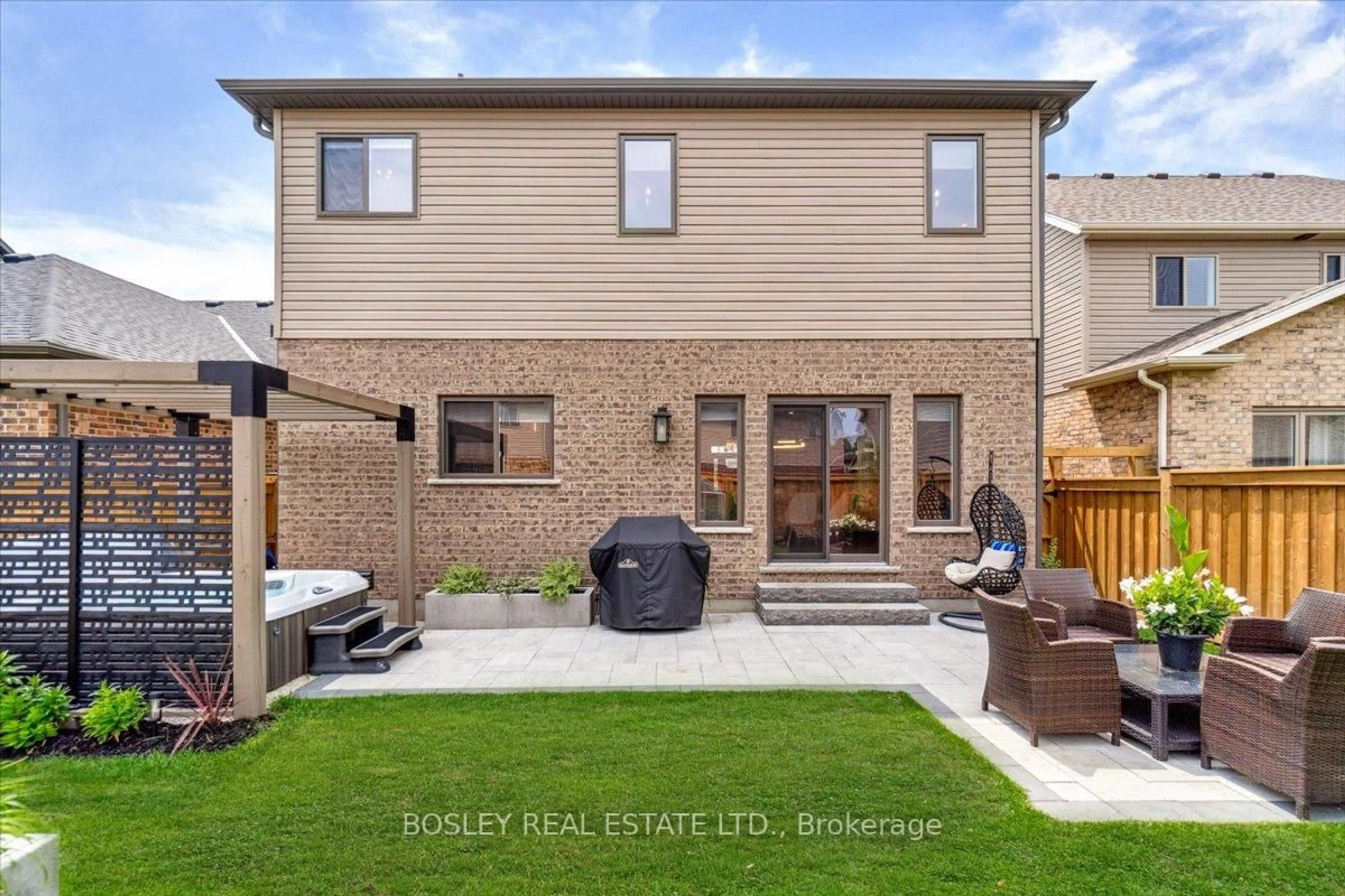 Unknown for 48 Plewes Dr, Collingwood Ontario L9Y 3B7