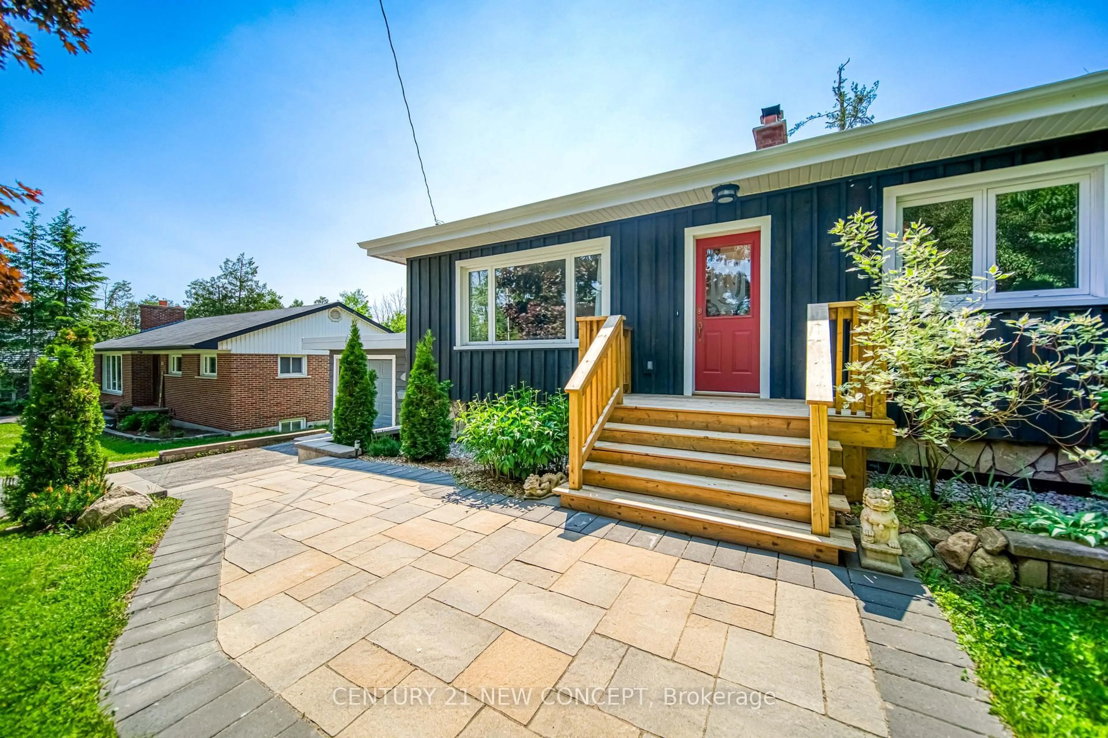 Home with brick exterior material, street for 51 Fittons Rd, Orillia Ontario L3V 2J2
