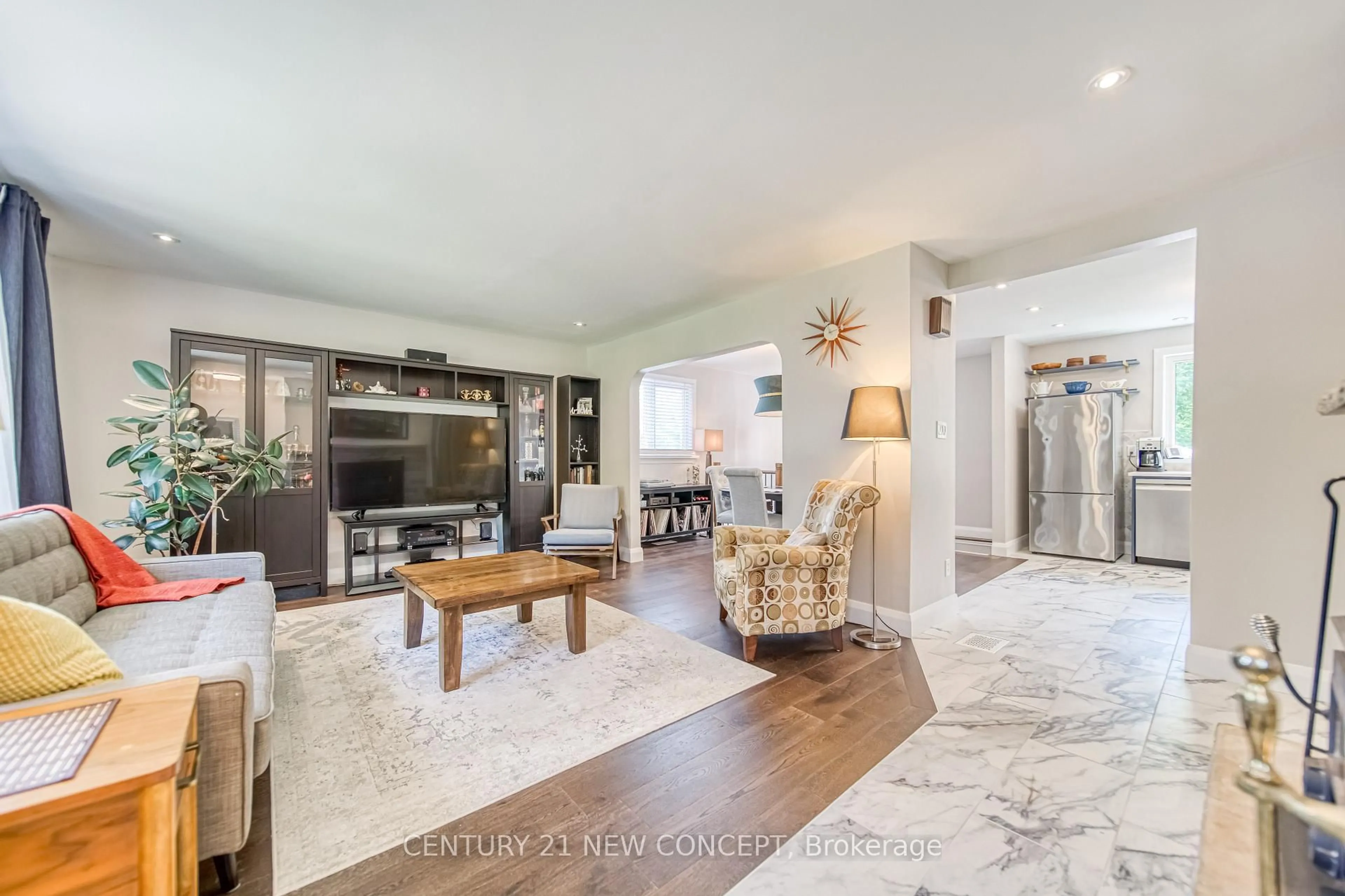 Living room with furniture, unknown for 51 Fittons Rd, Orillia Ontario L3V 2J2