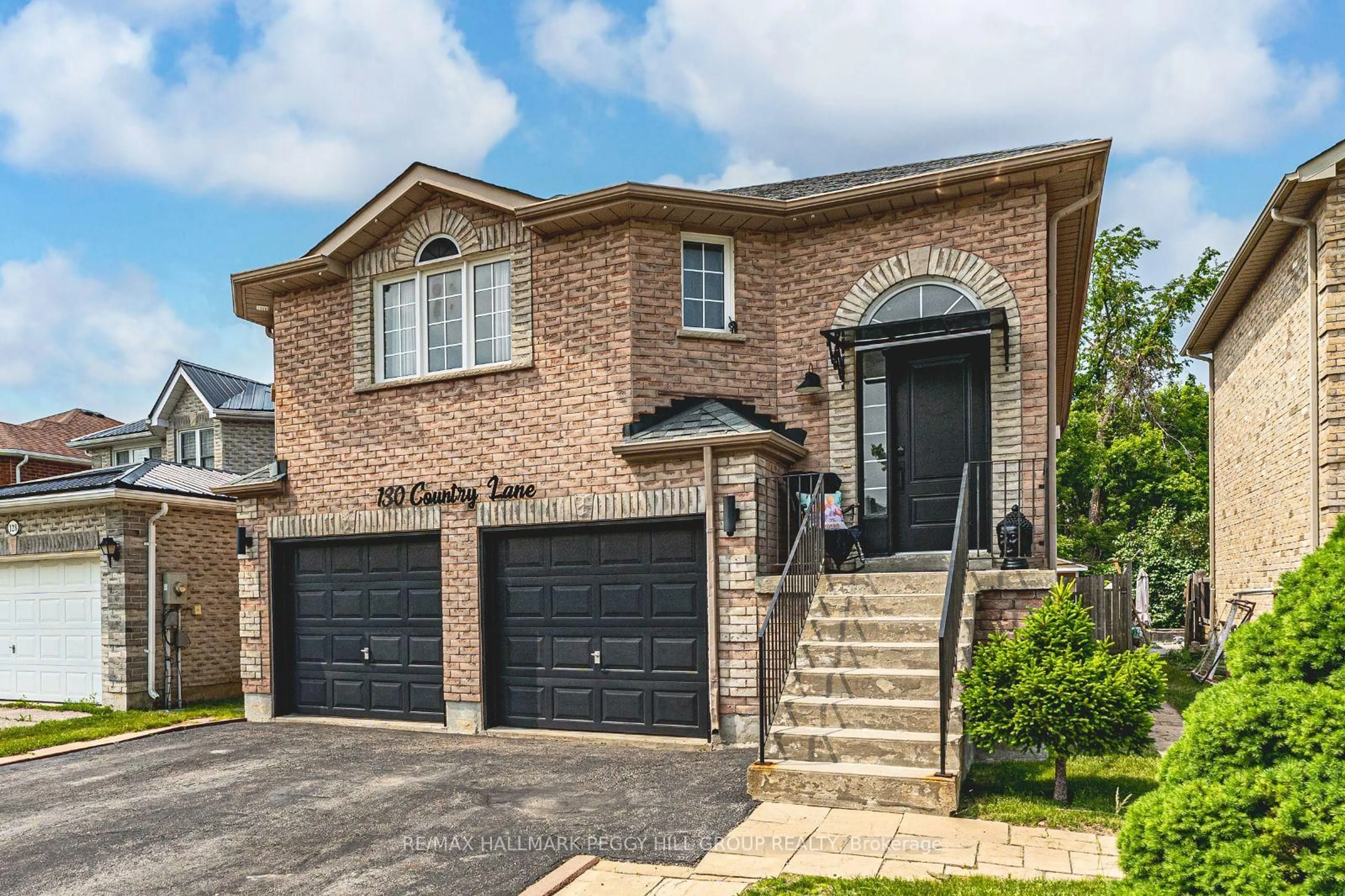Home with brick exterior material, street for 130 Country Lane, Barrie Ontario L4N 0N2