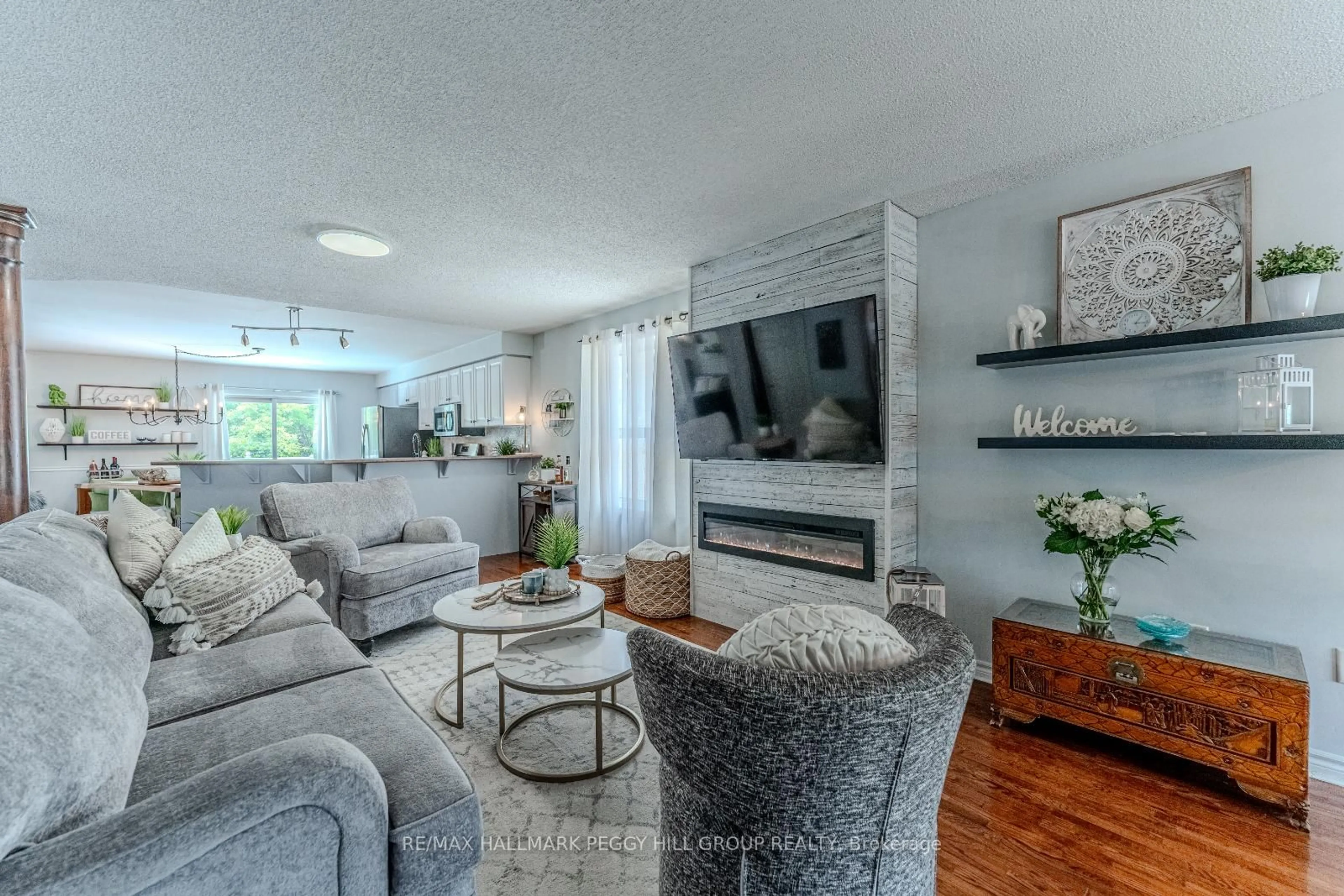 Living room with furniture, unknown for 130 Country Lane, Barrie Ontario L4N 0N2