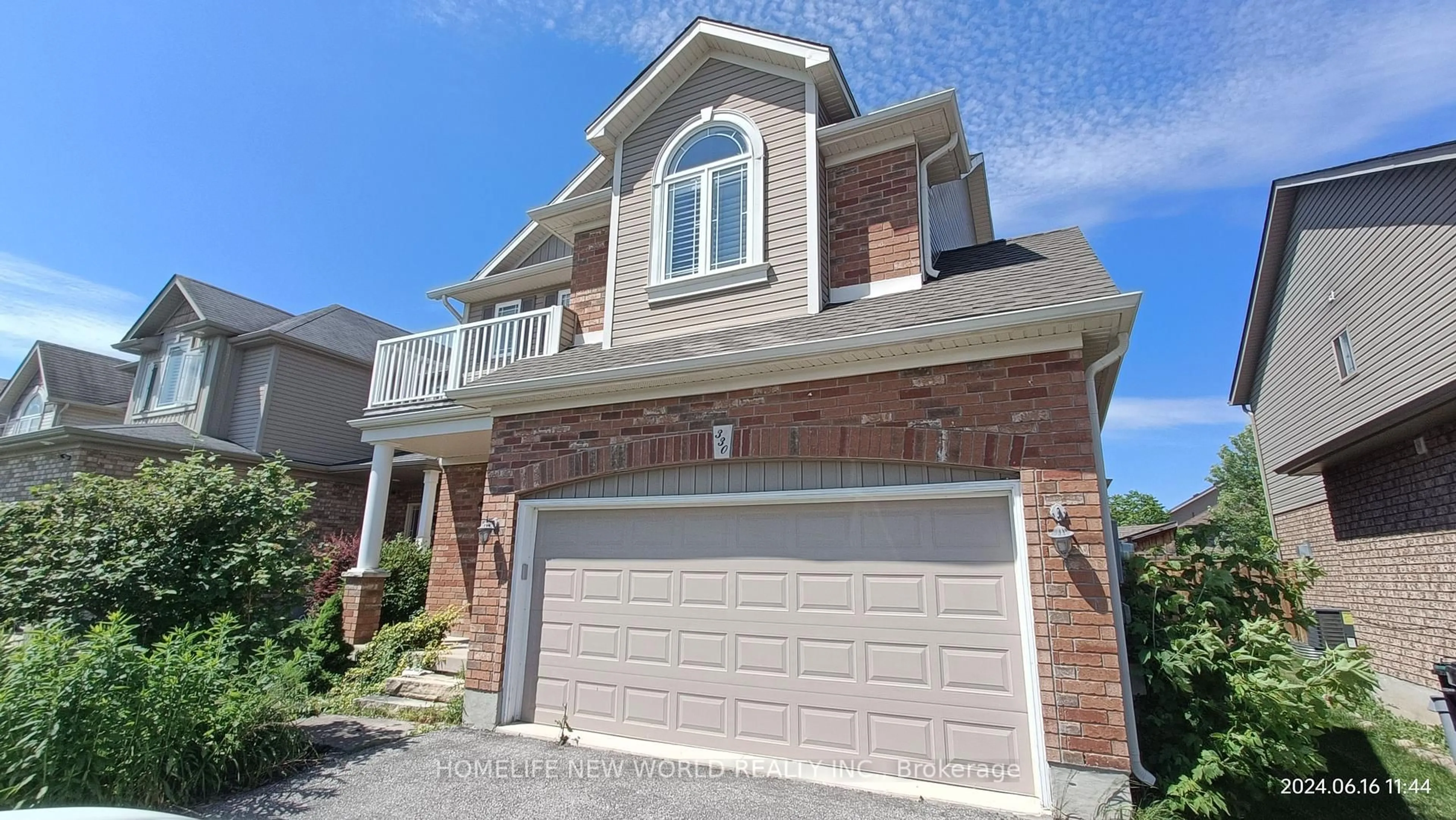 Home with brick exterior material, street for 330 Holden St, Collingwood Ontario L9Y 0E2