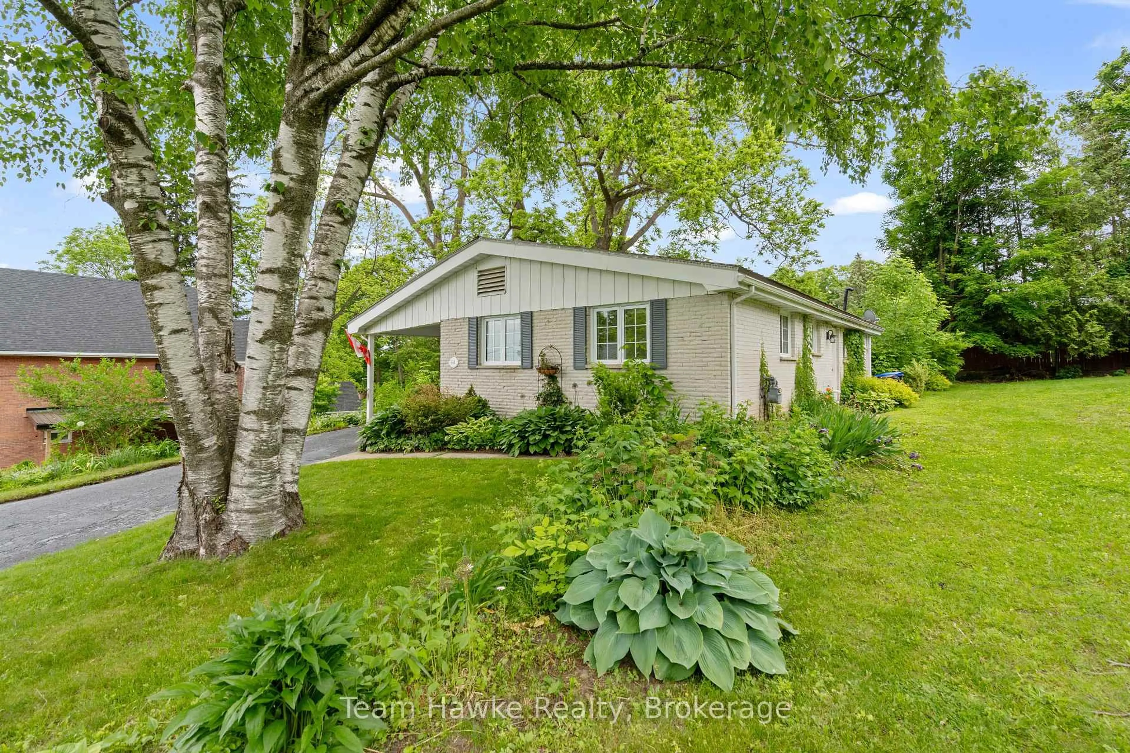 Shed for 689 Dominion Ave, Midland Ontario L4R 1R9