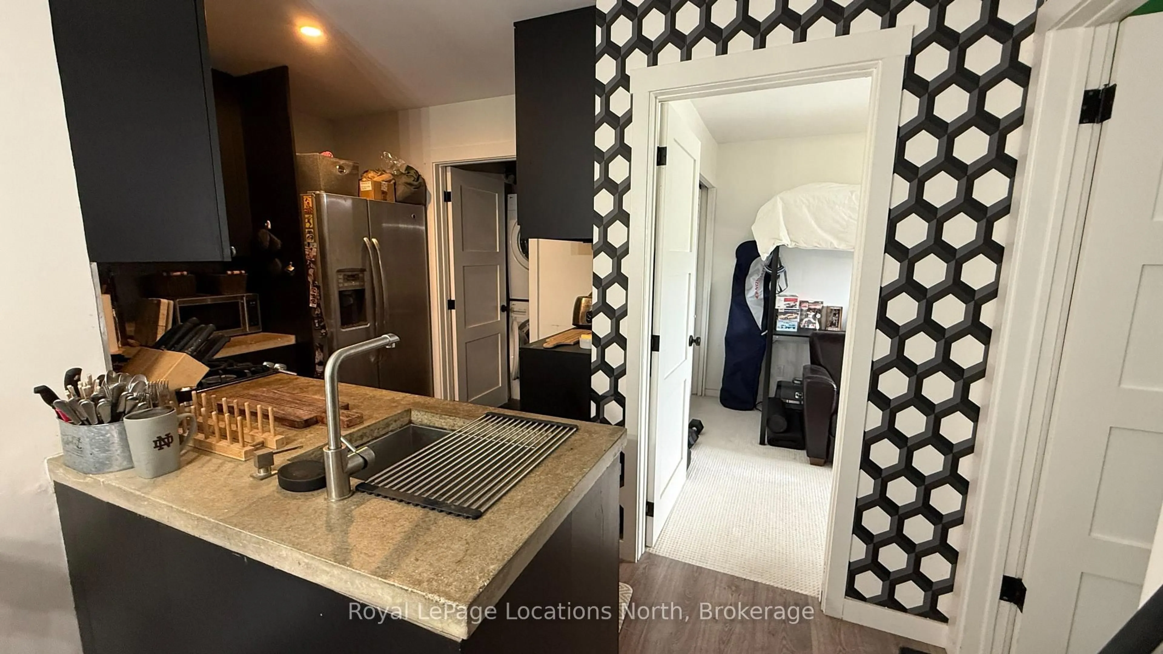 Contemporary bathroom, ceramic/tile floor for 19 Dawson Dr #43, Collingwood Ontario L9Y 5B4