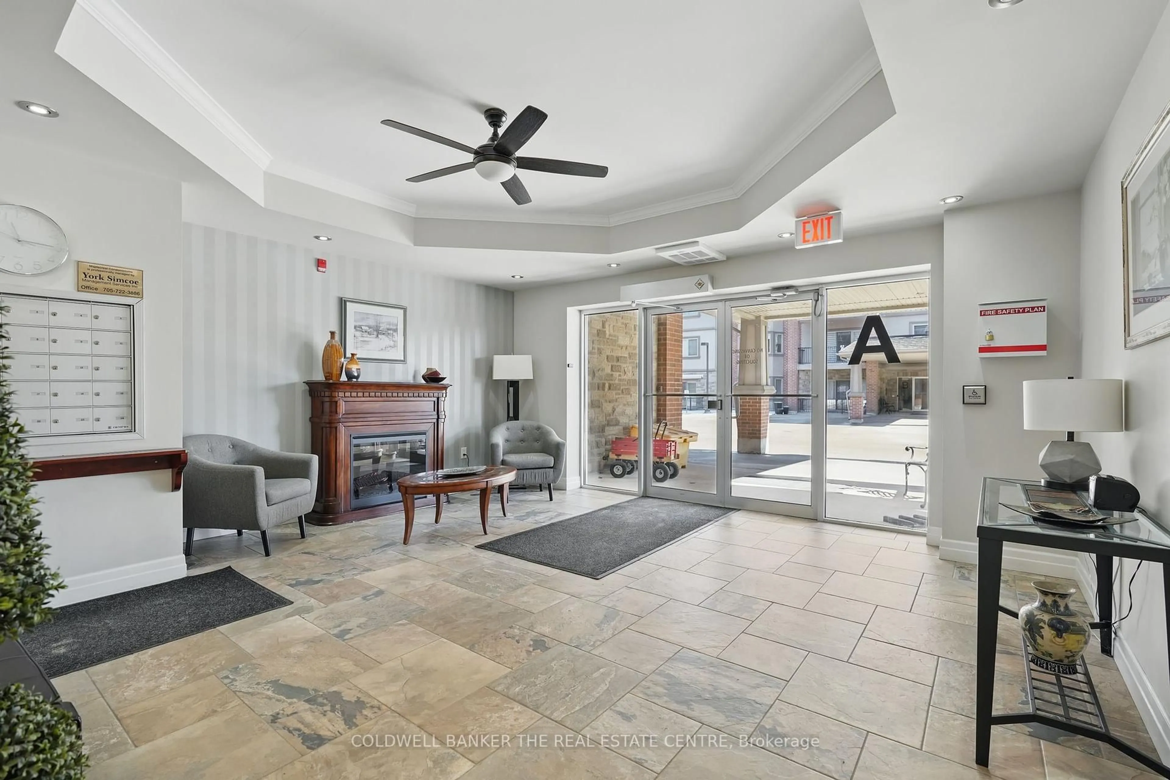 Lobby for 19a Yonge St #305, Springwater Ontario L0L 1P0