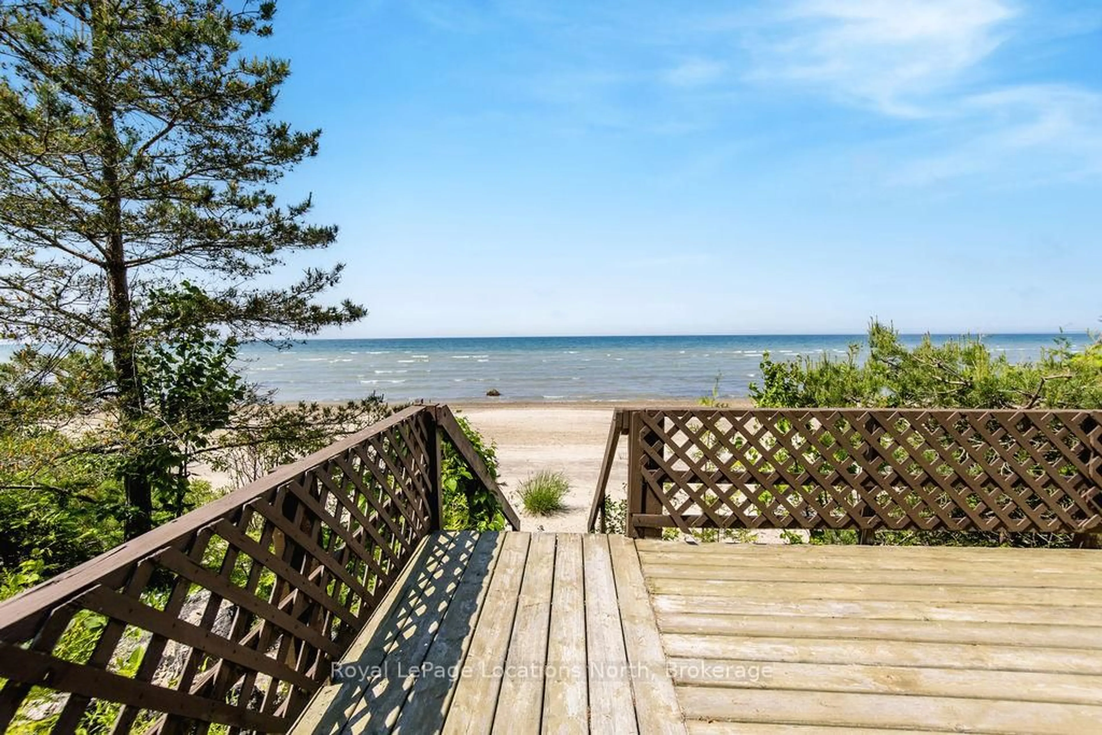 Patio, water/lake/river/ocean view for 1864 Shore Lane, Wasaga Beach Ontario L9Z 1V2