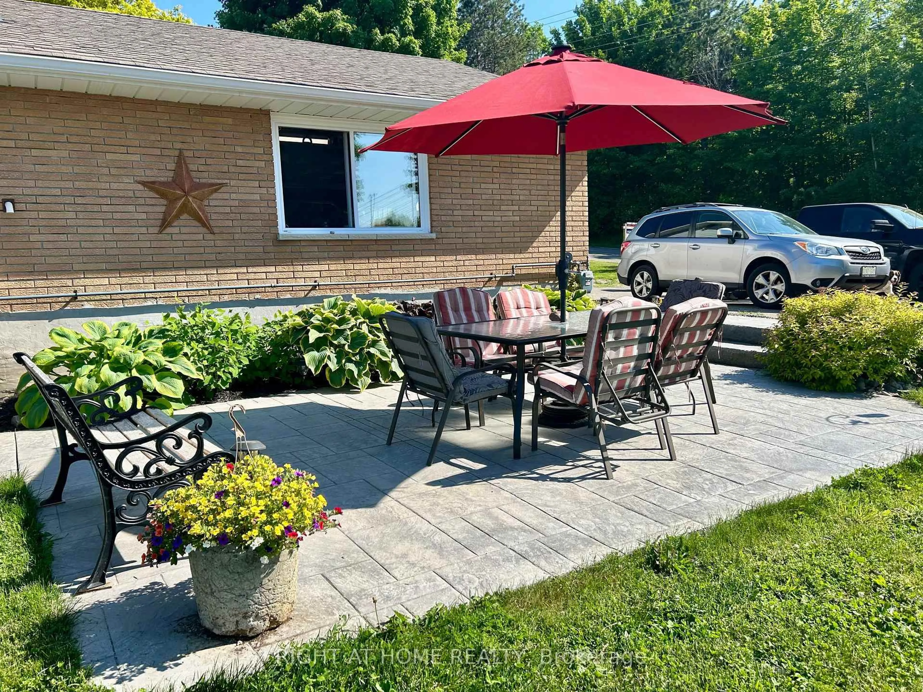 Patio, street for 2391 Rumney Rd, Tay Ontario L4R 4K3