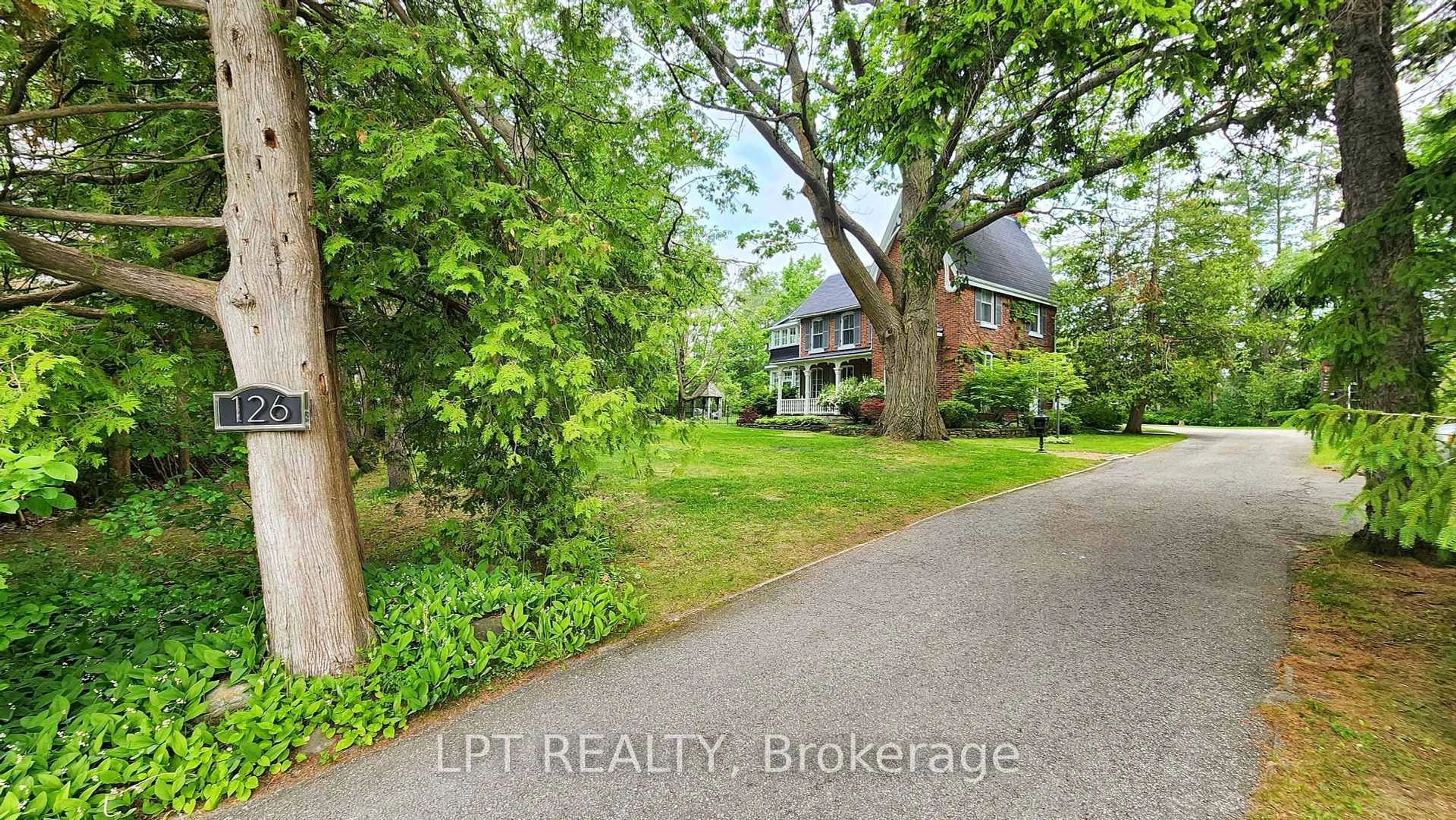 Unknown for 126 Letitia St, Barrie Ontario L4N 1P5