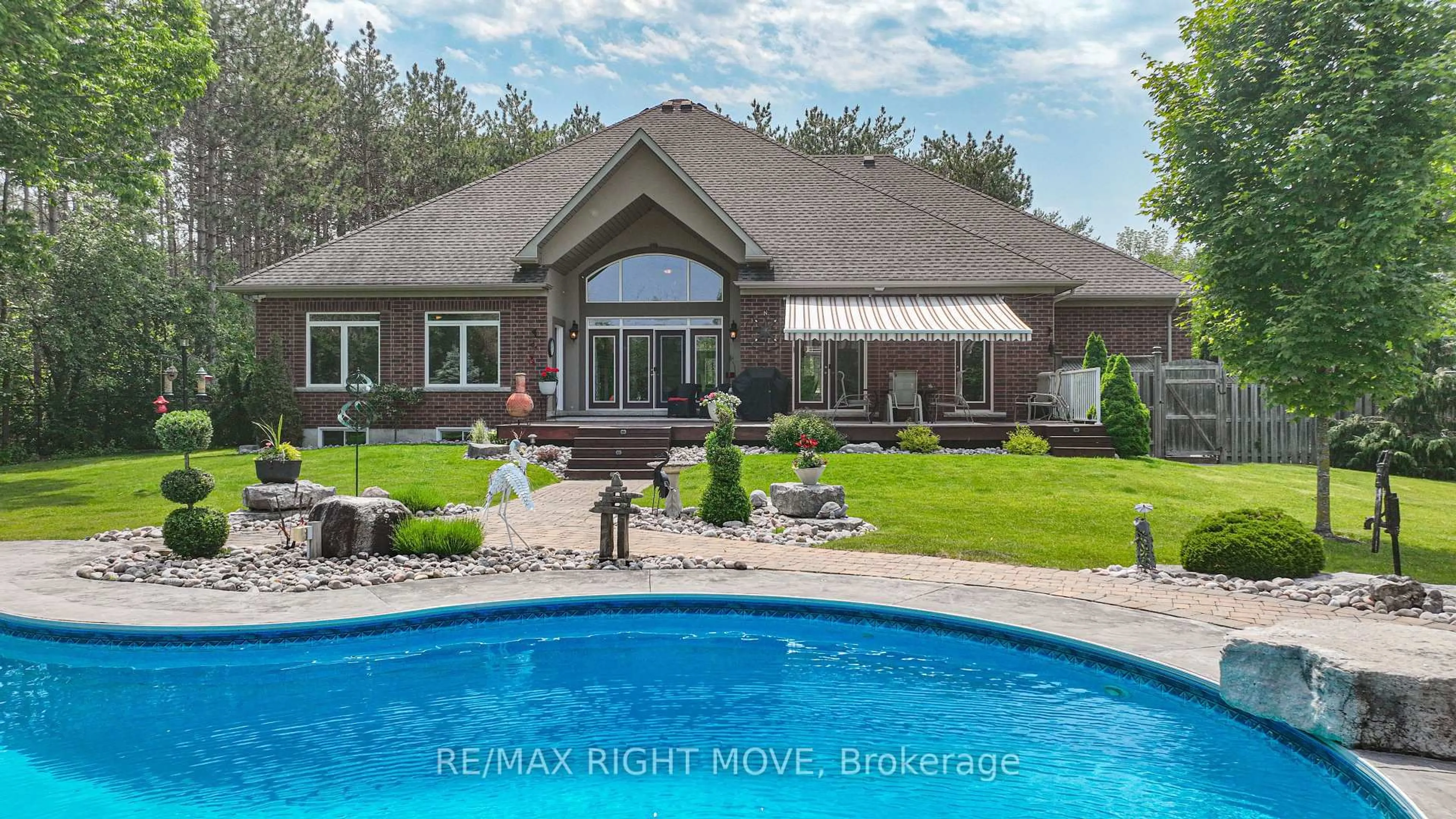 Home with brick exterior material, water/lake/river/ocean view for 4203 Pine Valley Lane, Severn Ontario L3V 6H2