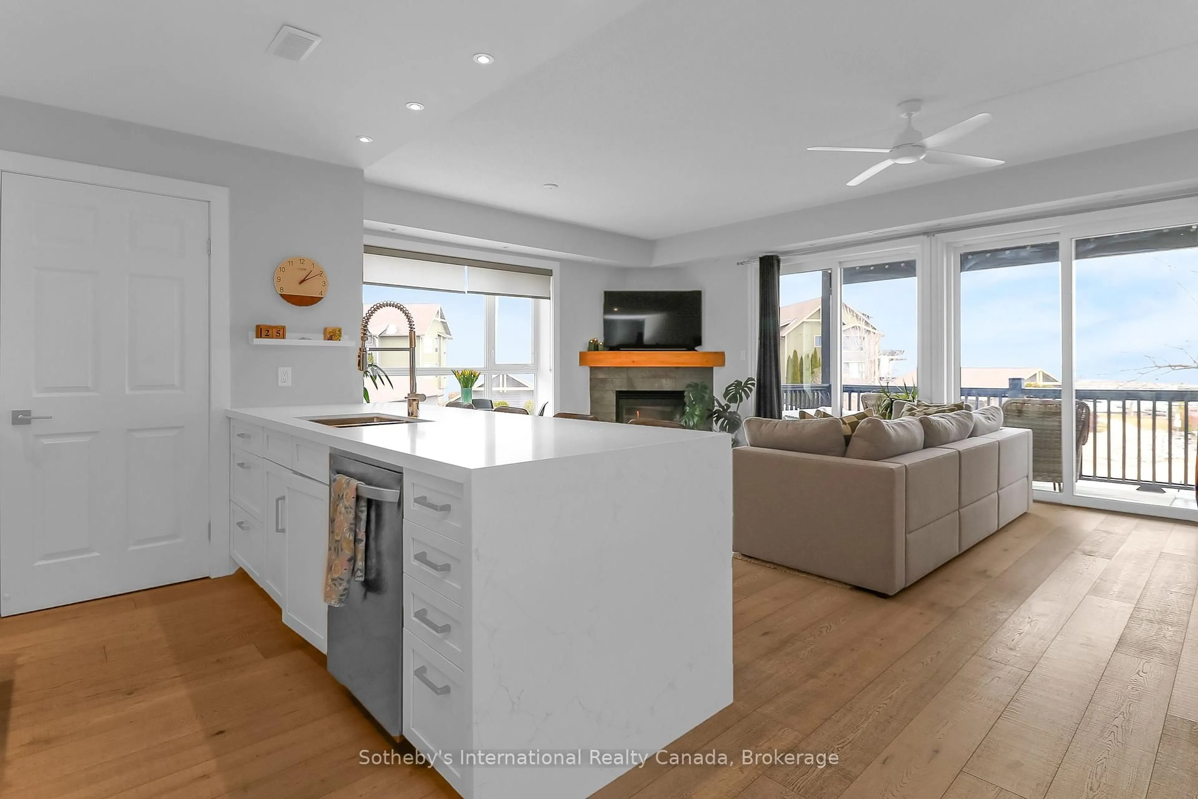 Open concept kitchen, unknown for 449 Mariners Way, Collingwood Ontario L9Y 5C7