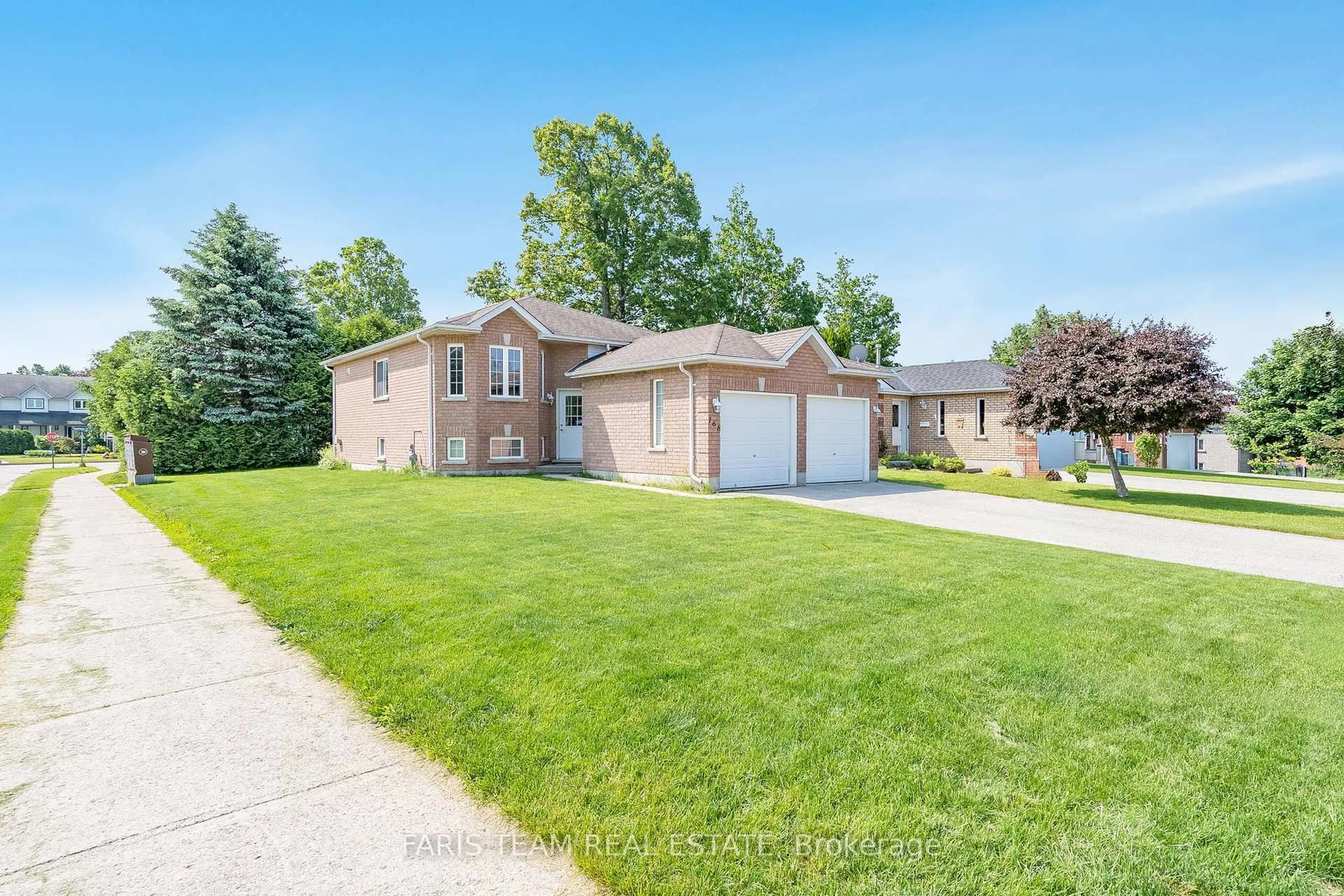 Home with brick exterior material, street for 168 Griffin St, Midland Ontario L4R 5A7