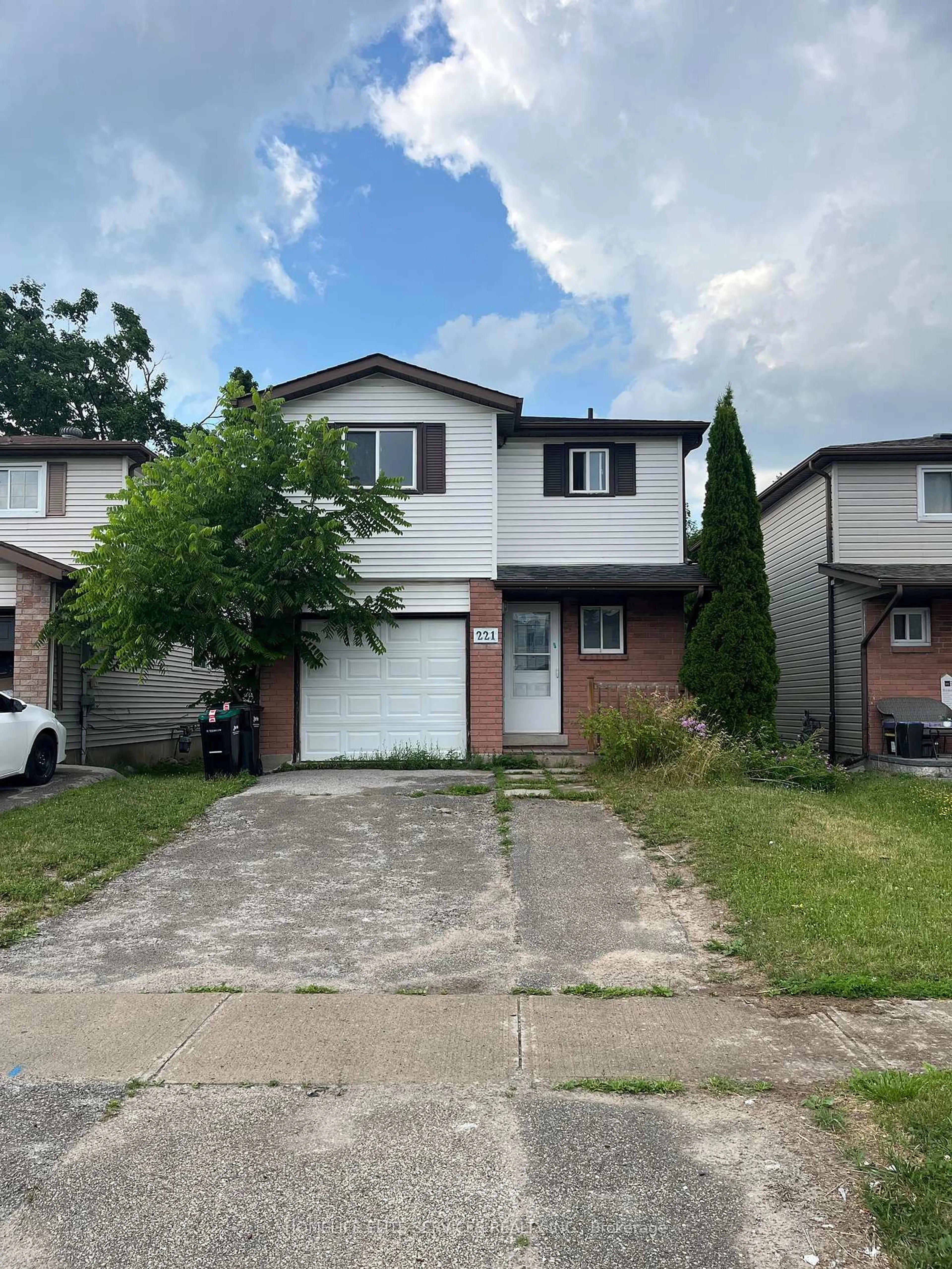 Unknown for 221 Hickling Tr, Barrie Ontario L4M 5W6