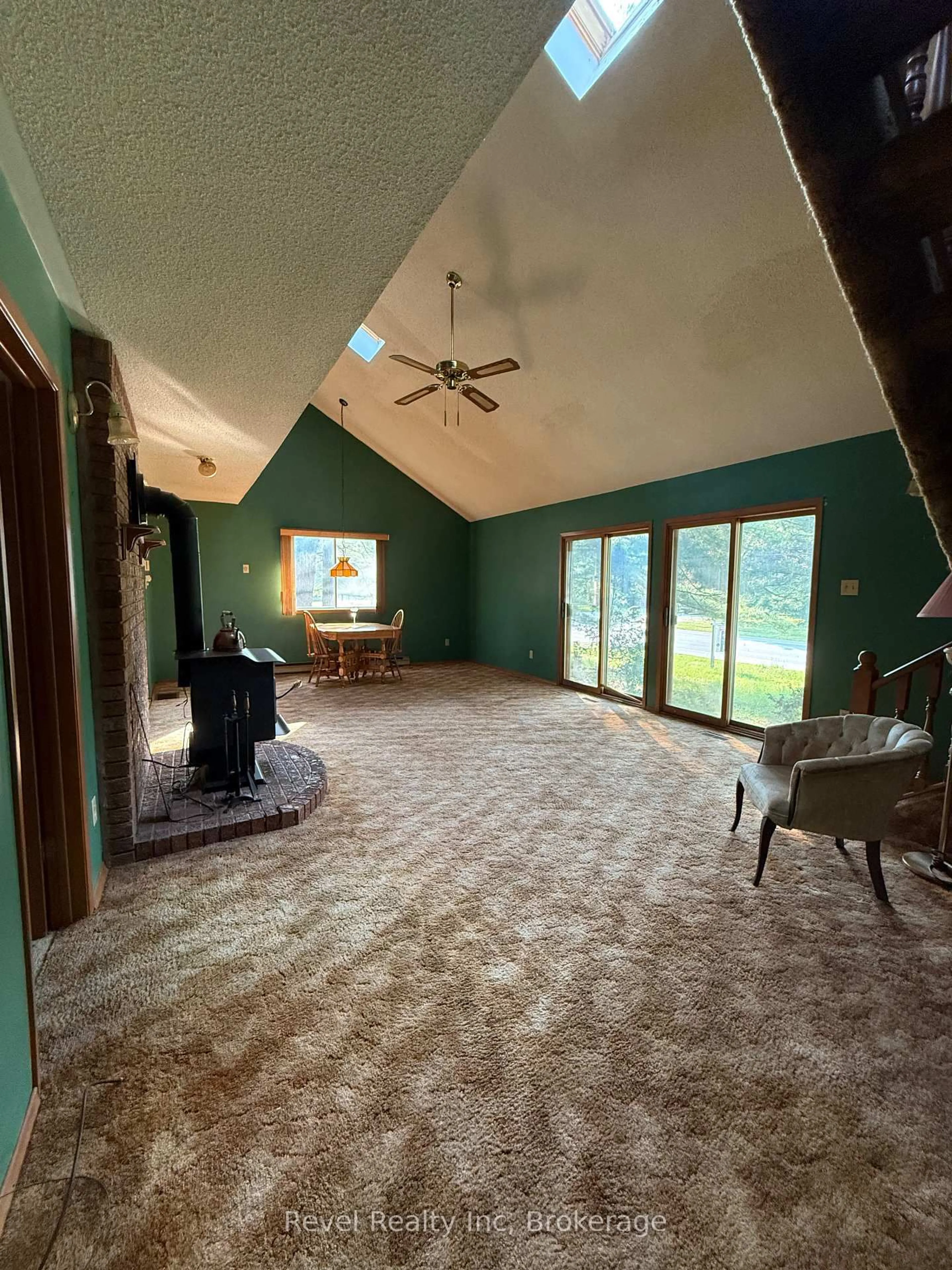 A pic of a room for 9 ISLANDVIEW Cres, Wasaga Beach Ontario L0L 2P0