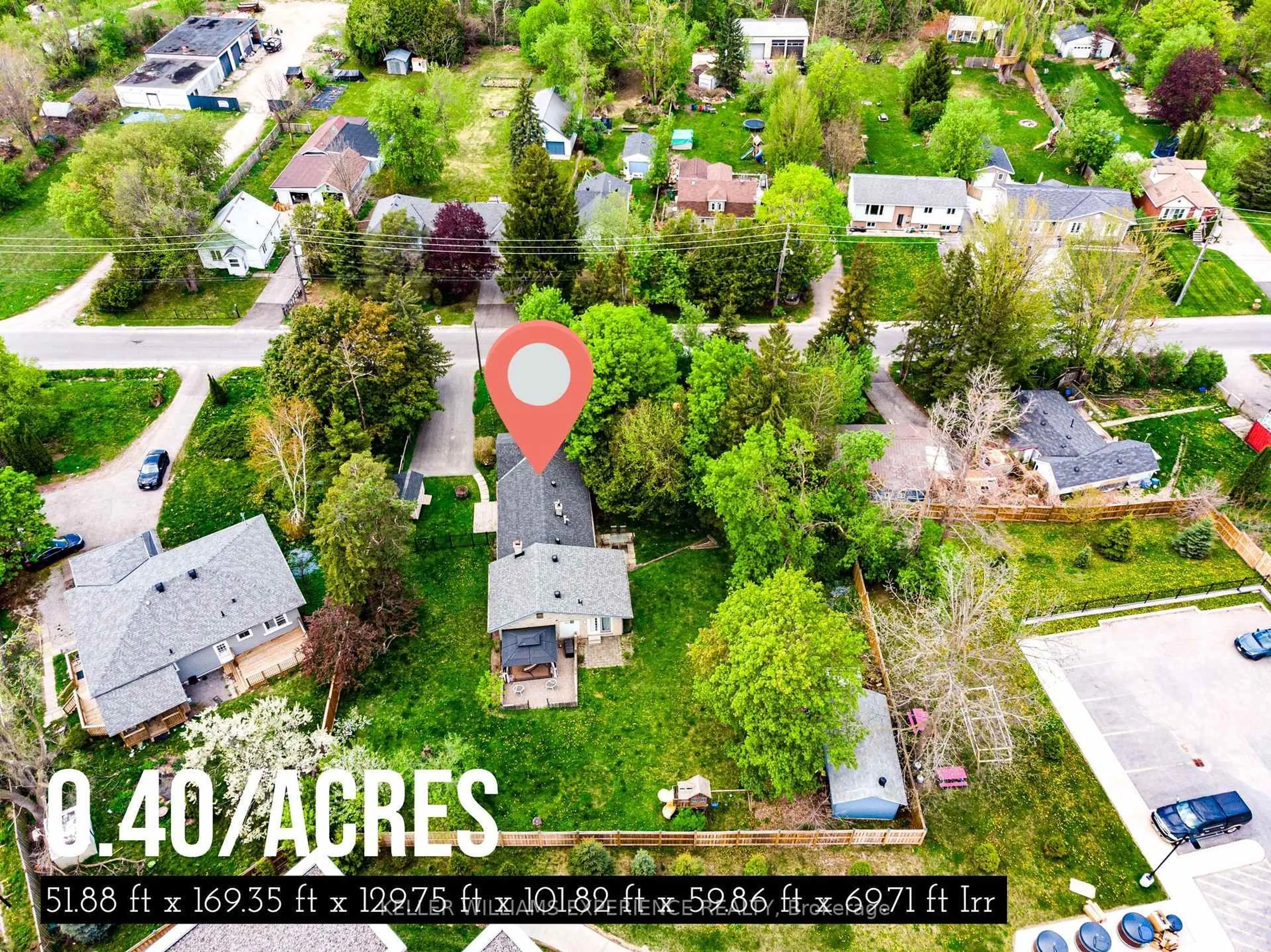 A pic from outside/outdoor area/front of a property/back of a property/a pic from drone, street for 211 Foster Dr, Barrie Ontario L4N 3X9