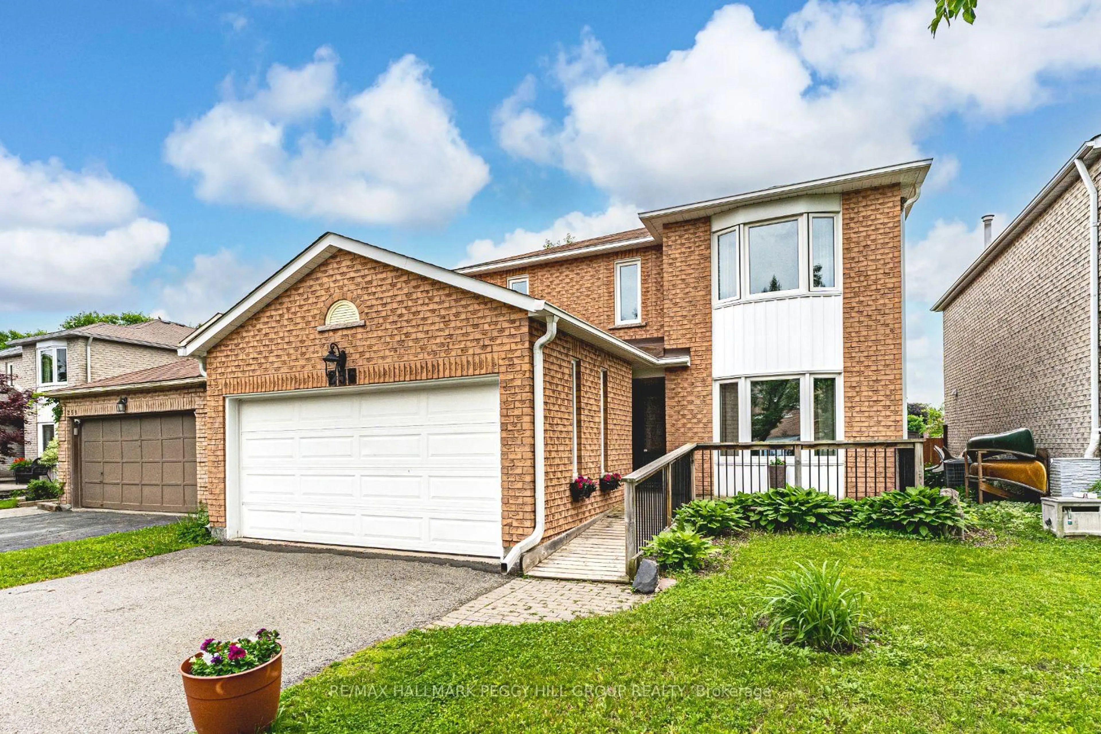 Home with brick exterior material, street for 256 Hickling Tr, Barrie Ontario L4M 5W7